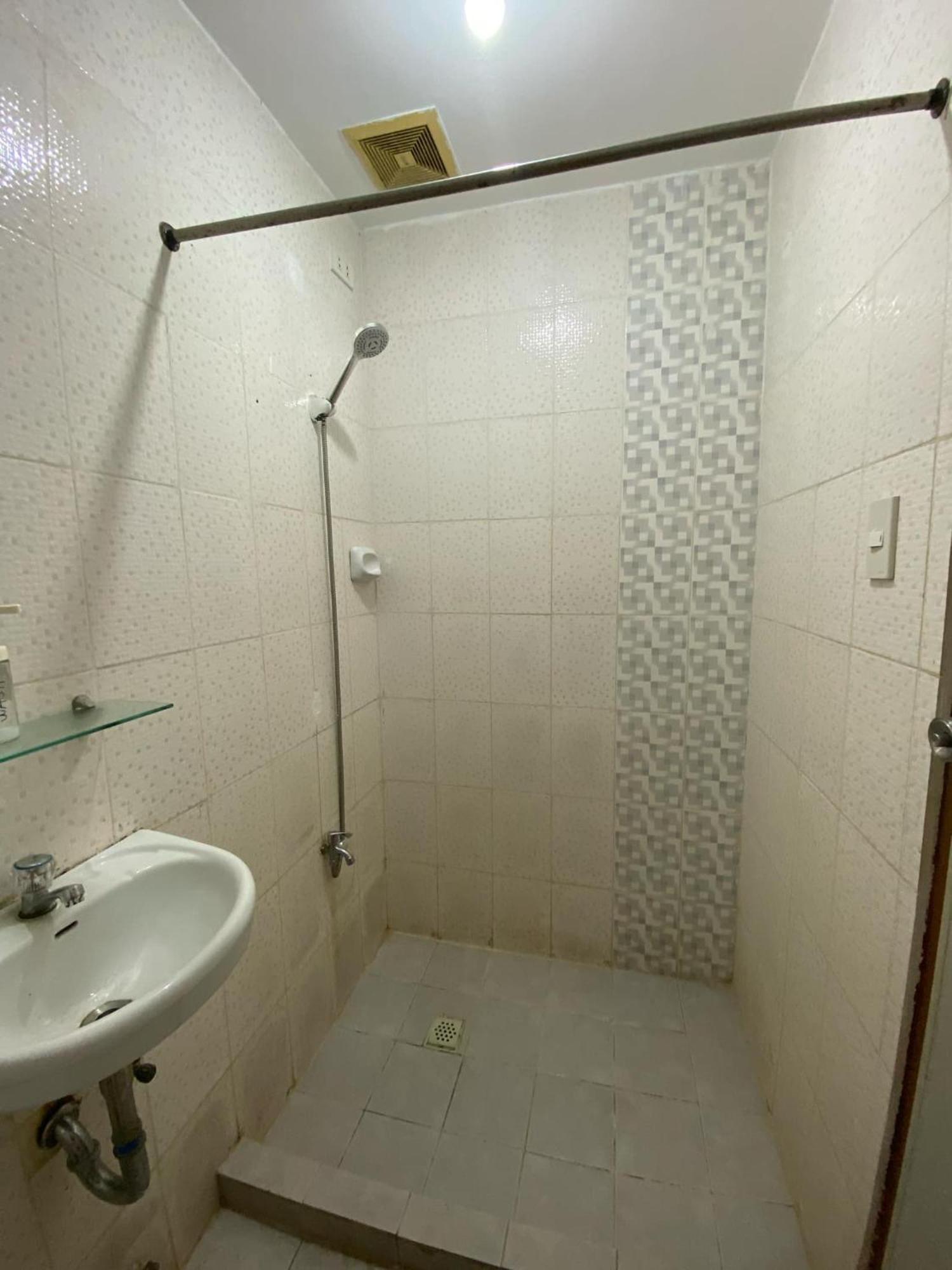 Bulova Entire House Apartment *
