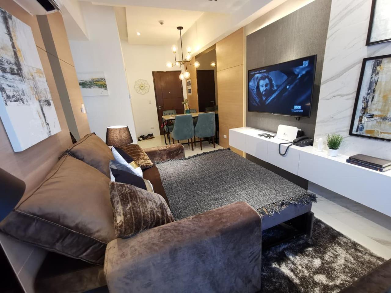 1br Staycation At The Florence Mckinley Hill Bgc Taguig *