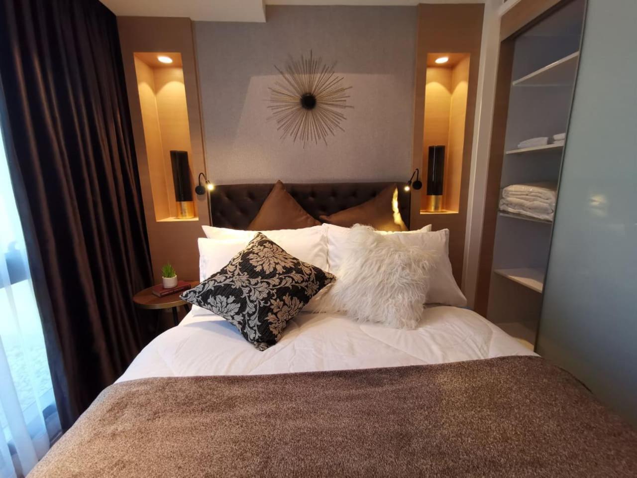 Apartment 1br Staycation At The Florence Mckinley Hill Bgc Taguig *