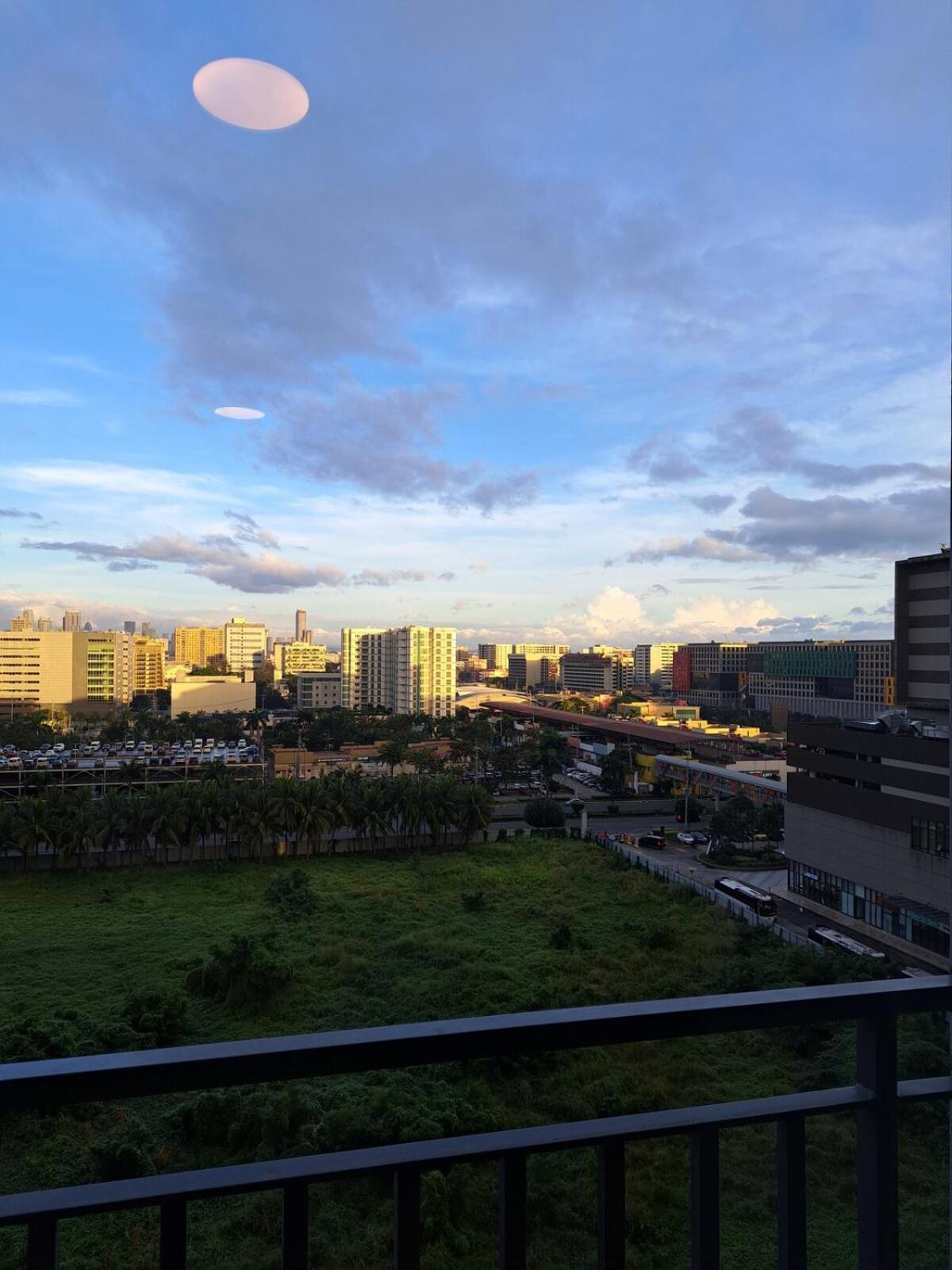 Yutori Haus At Shore 3 Tower 2 Near Mall Of Pasay Apartment Manila