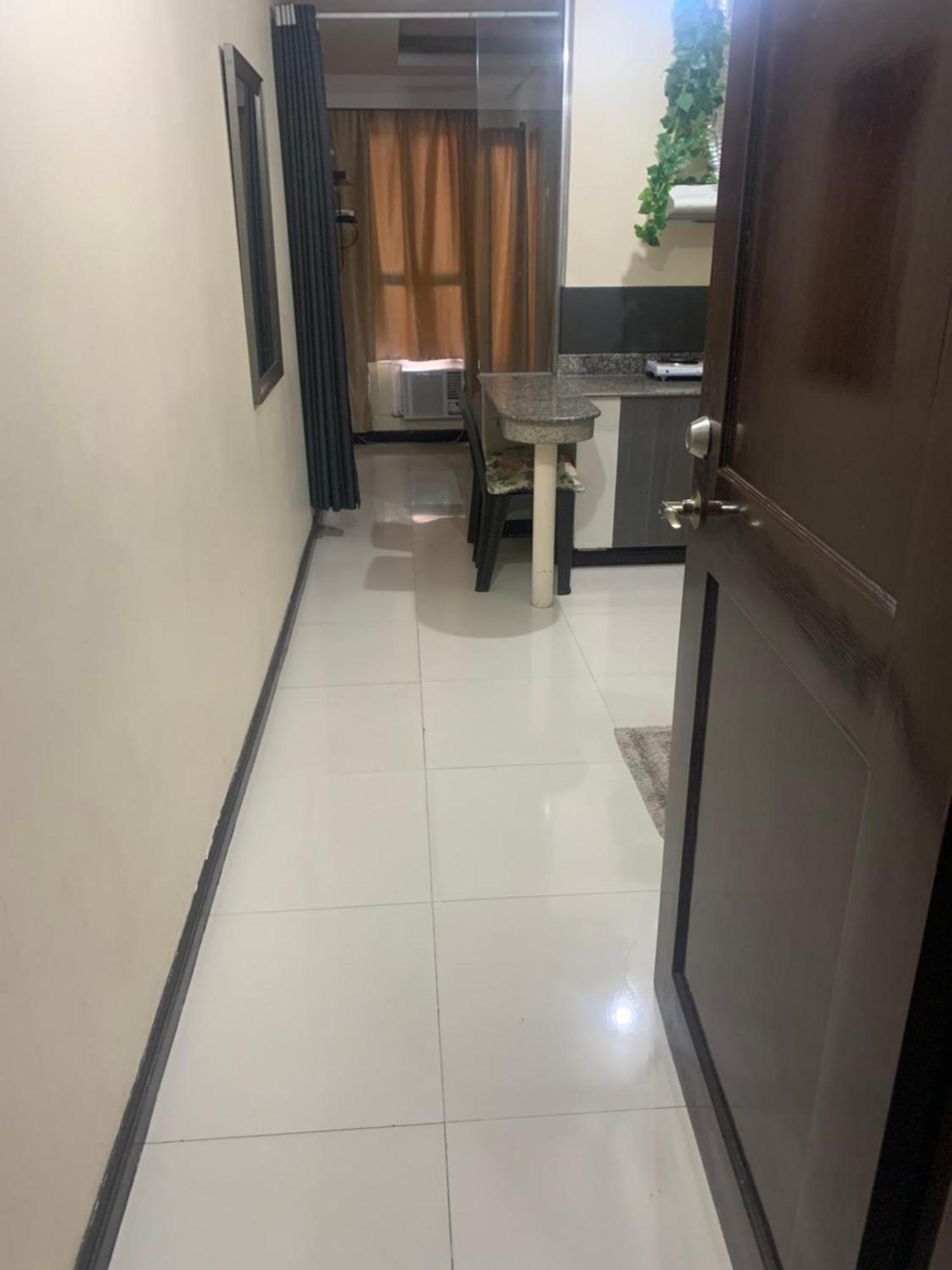 Birch Tower Malate By T&t * Manila