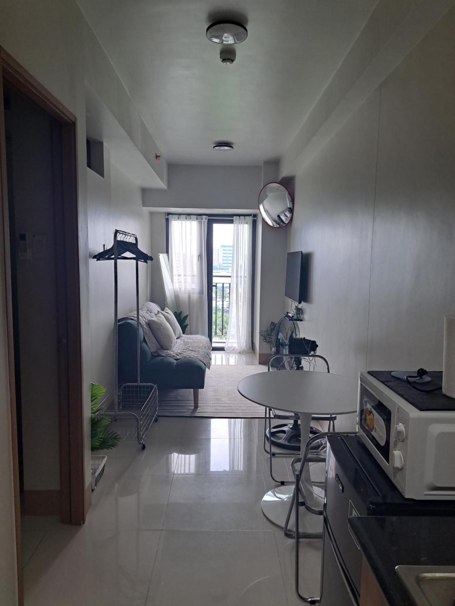 Yutori Haus At Shore 3 Tower 2 Near Mall Of Pasay * Manila