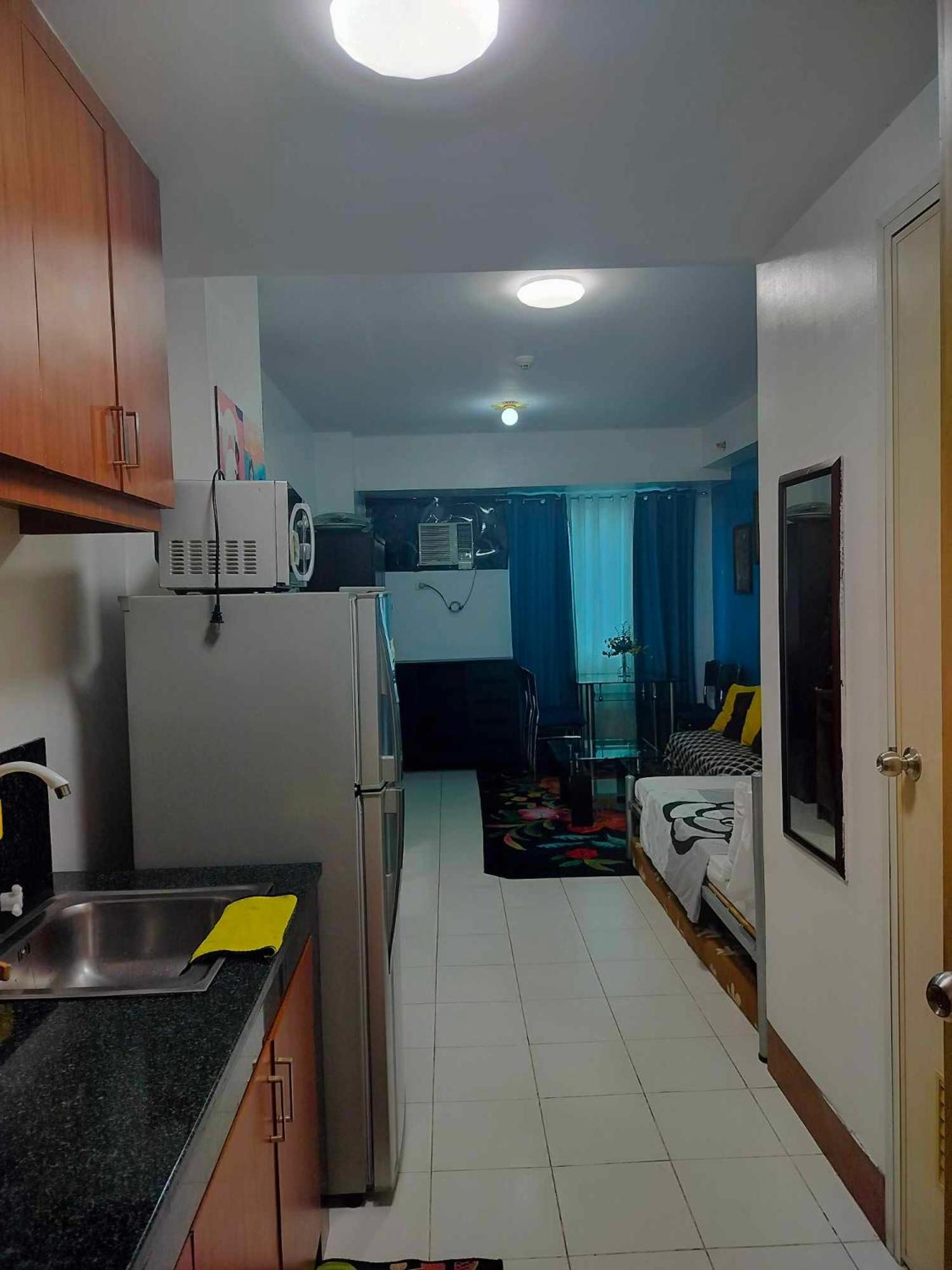 7th Floor Tower B Unit With Modern Amenities Apartment Manila