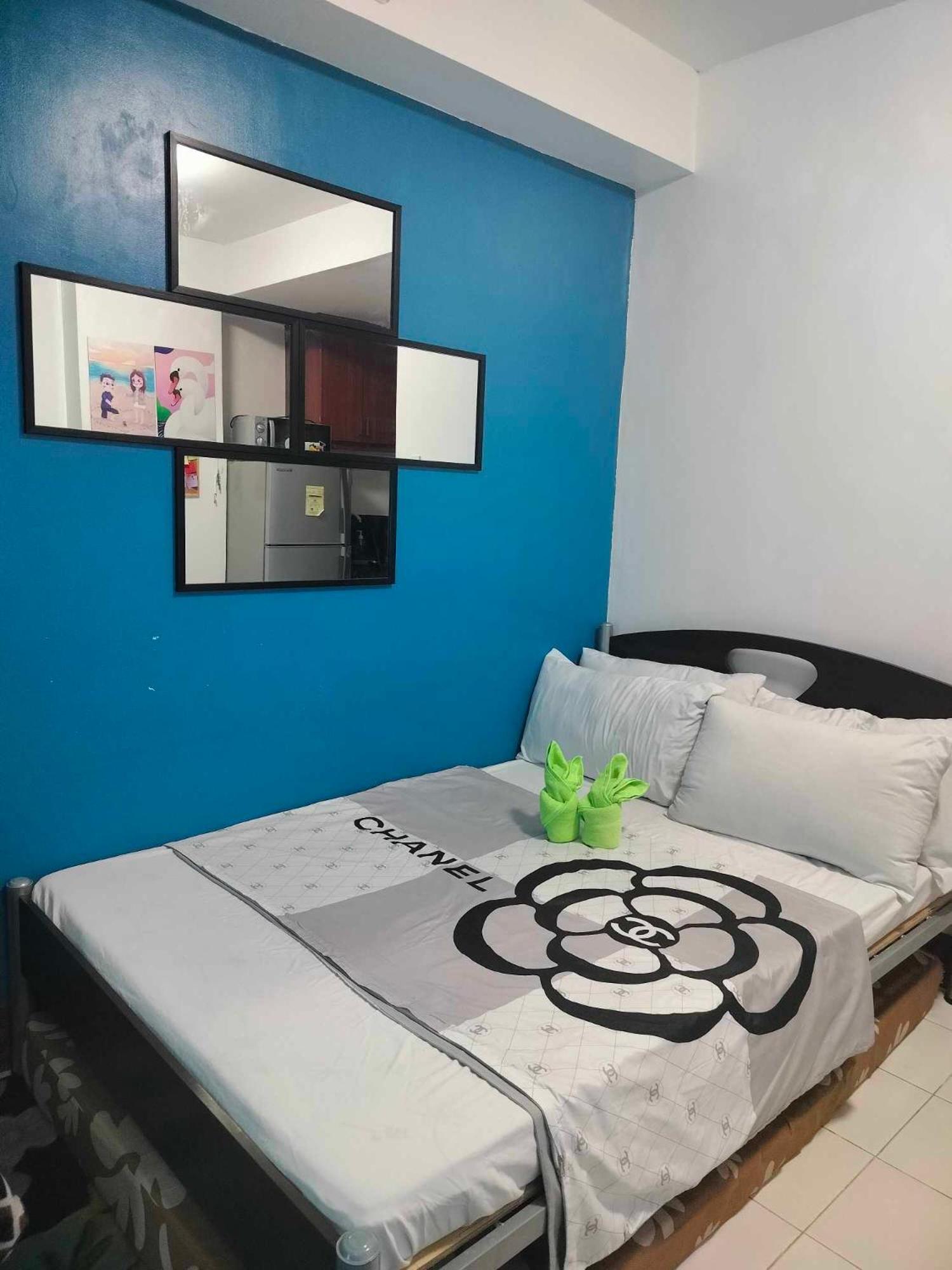 Apartment 7th Floor Tower B Unit With Modern Amenities