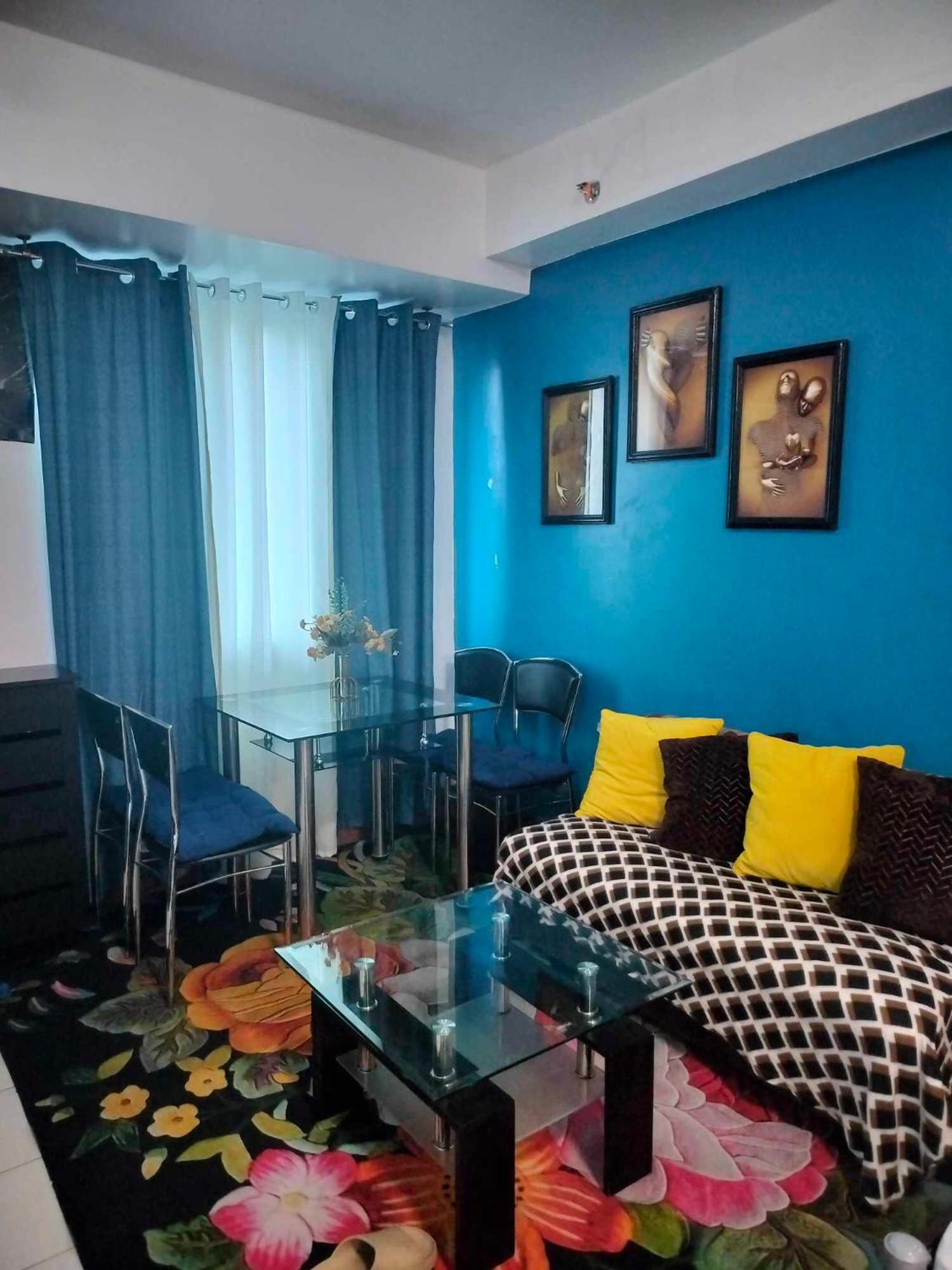 7th Floor Tower B Unit With Modern Amenities Apartment *