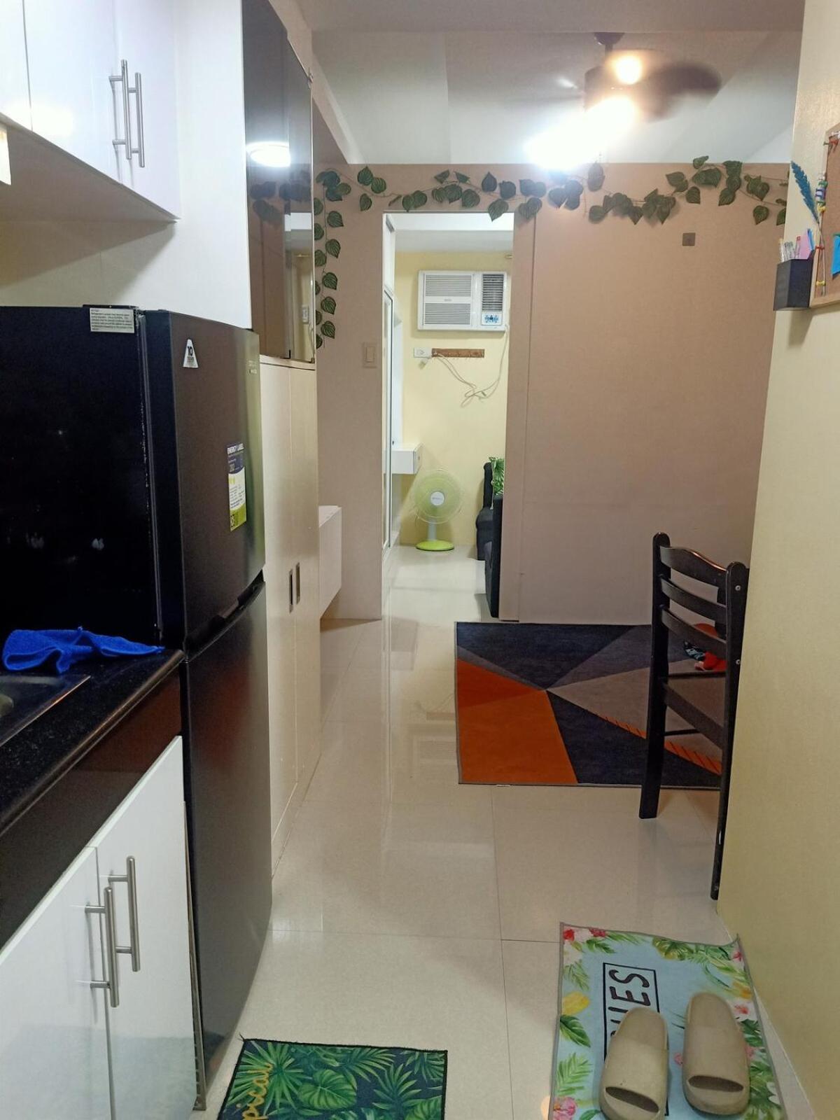 28th Floor 1 Bedroom Unit With Pool View