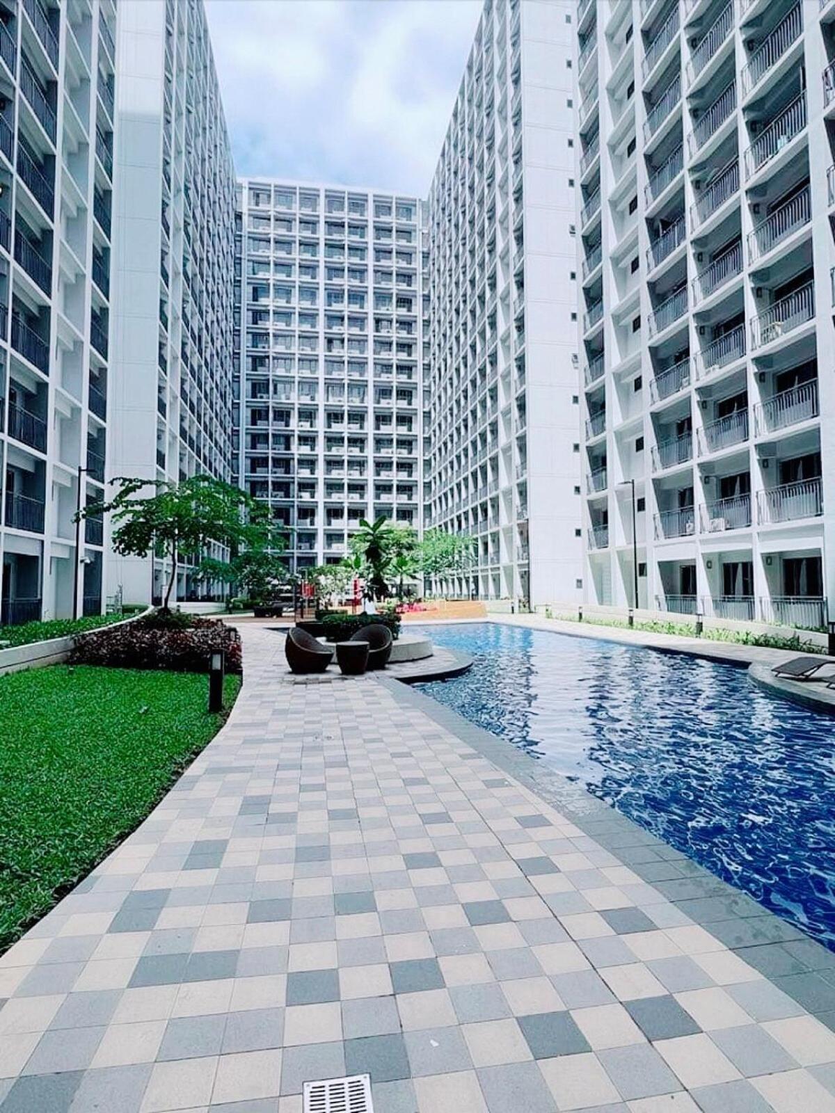 Apartment La Deza Shore 2 Residences Pasay Manila