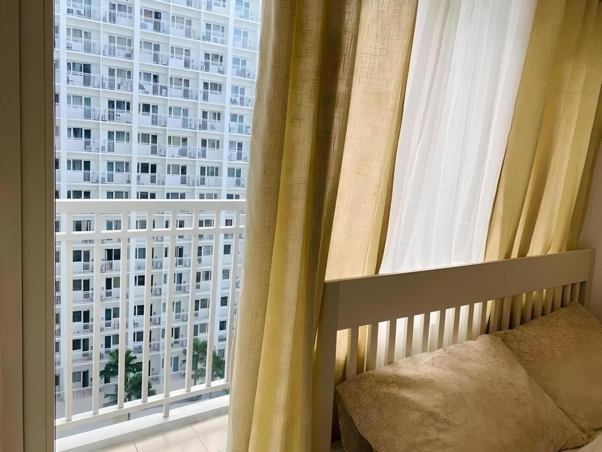 Apartment Dtravellers 2 At Shore 1 Tower C
