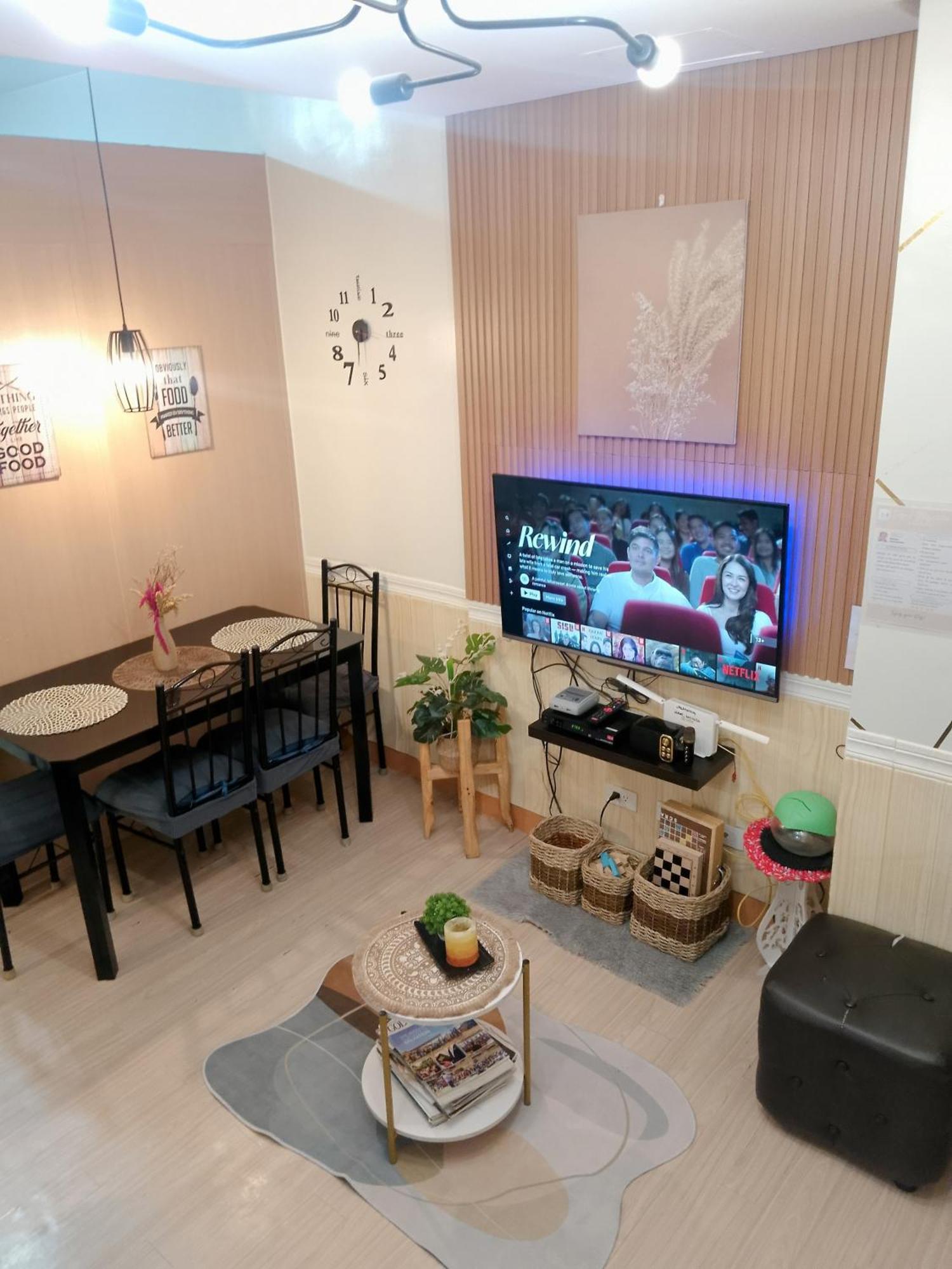 Apartment Combined Unit With 2 Bedroom At Trees Residences