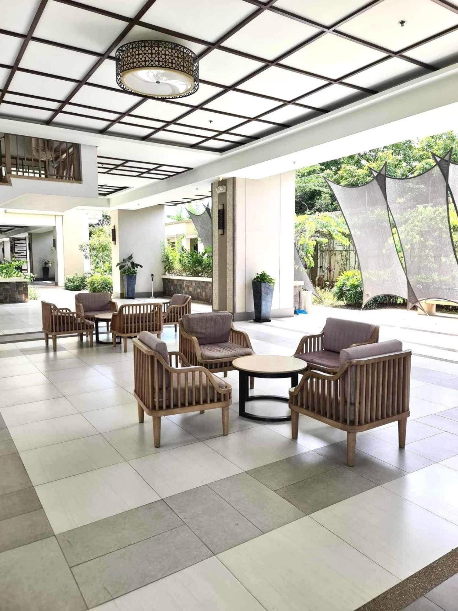 Modern Style 2br Good For 6 Packs Near Naia * Manila