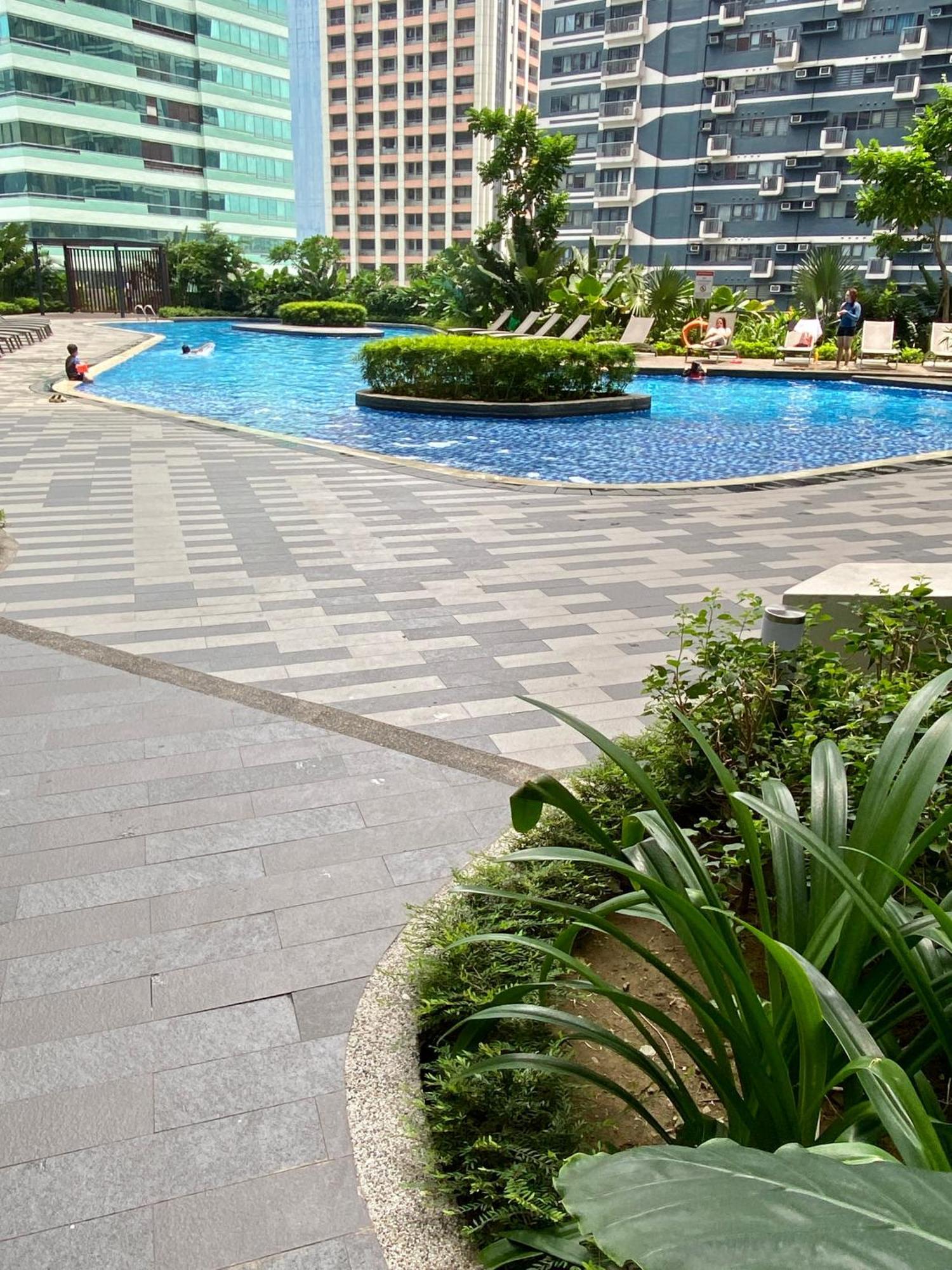 Air Luxury Apartment Manila