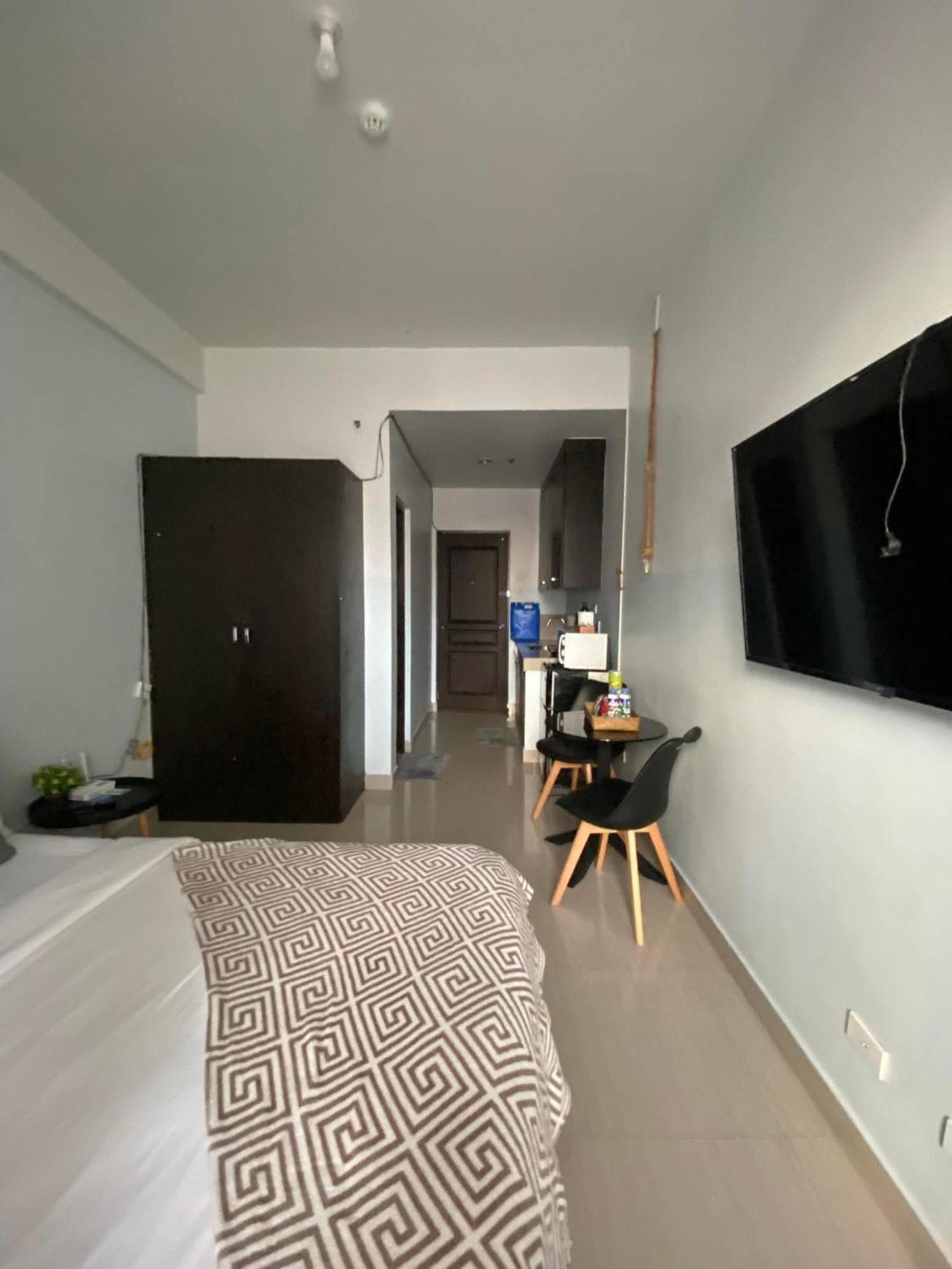 Apartment Nature Inspired Affordable In F Near Edsa Shaw Pasig Megamall Shangrila And Mrt *