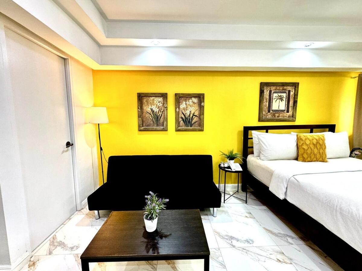 New! With Balcony & Park View In Greenbelt Manila