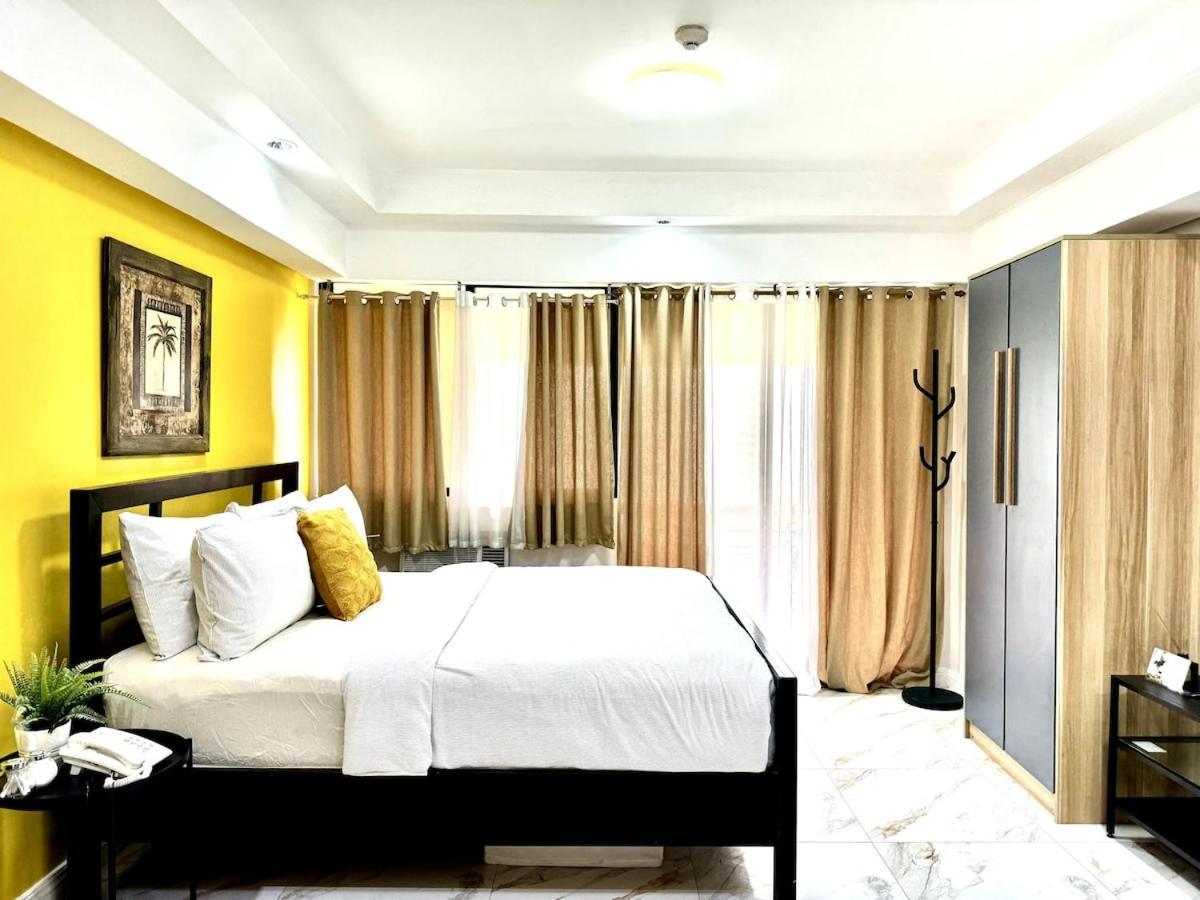 Apartment New! With Balcony & Park View In Greenbelt *