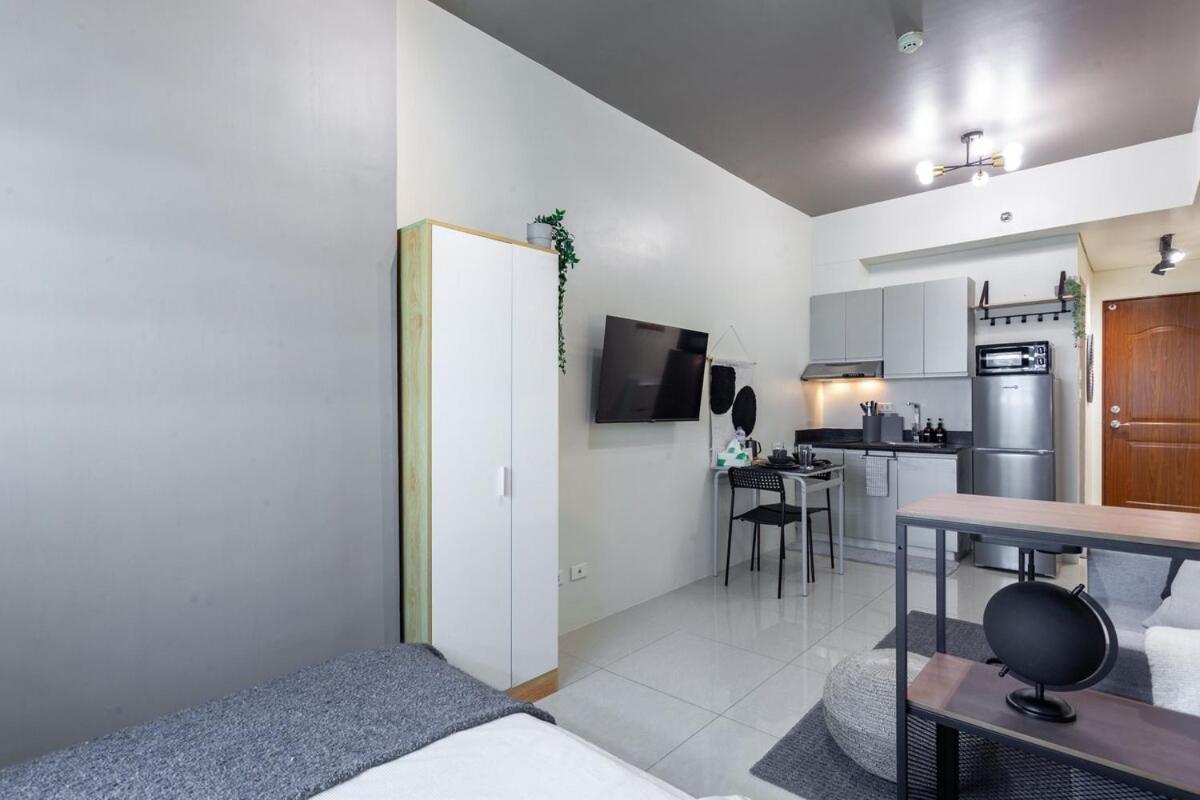 Apartment Makati Near Naia & Greenbelt - Free Parking! *