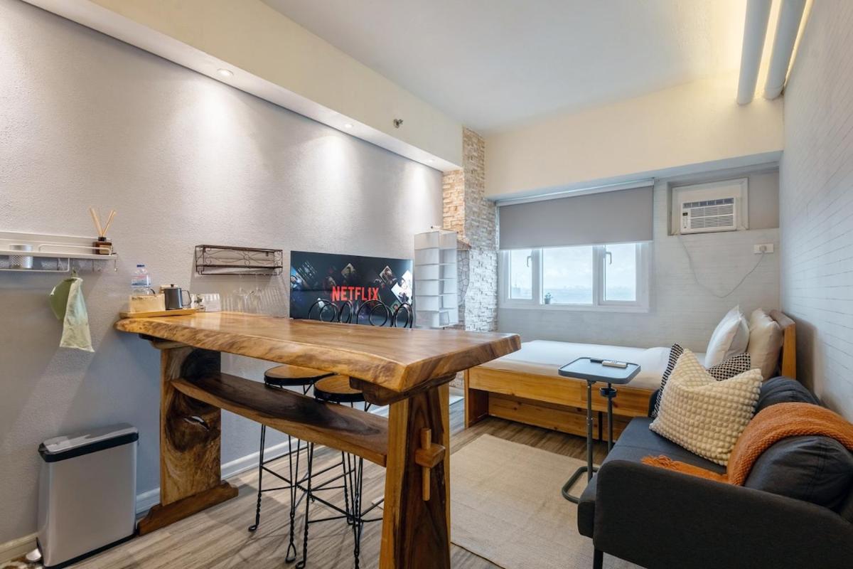 In Makati Near Airport And Free Parking! Apartment *