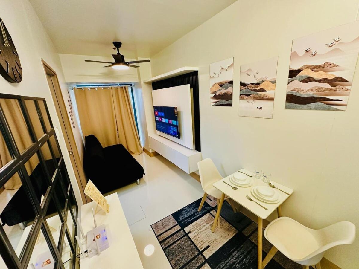 Apartment Chopper's Penthouse At Shore 3 Near Sm Moa
