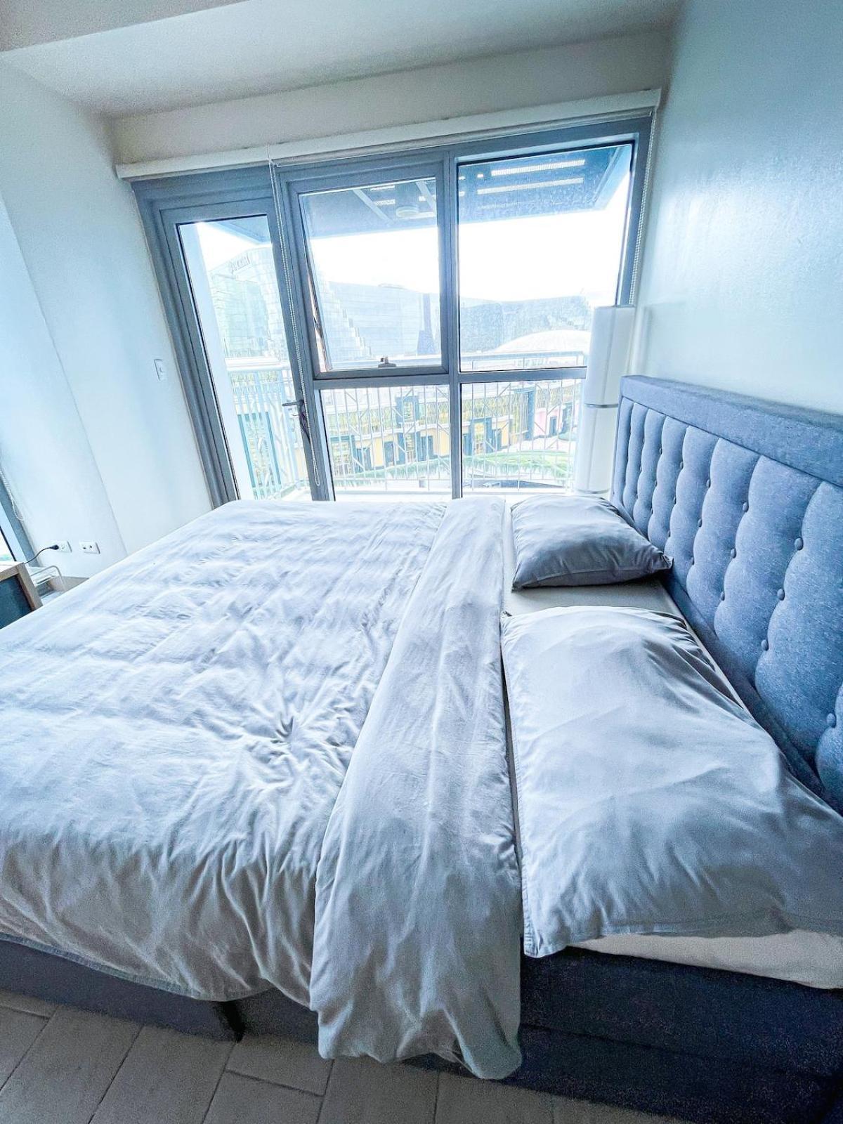 Apartment Luxury 2br Corner Near Solaire & Okada Ii Sunset Manila