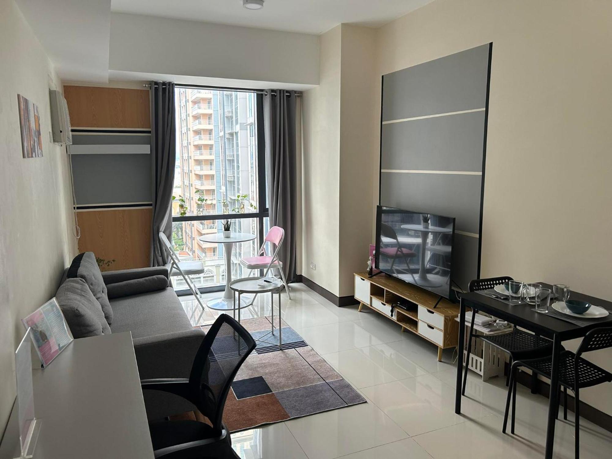 Aparthotel 11b Tower 1 Viceroy Residences Mc Kinley Hill Bgc *