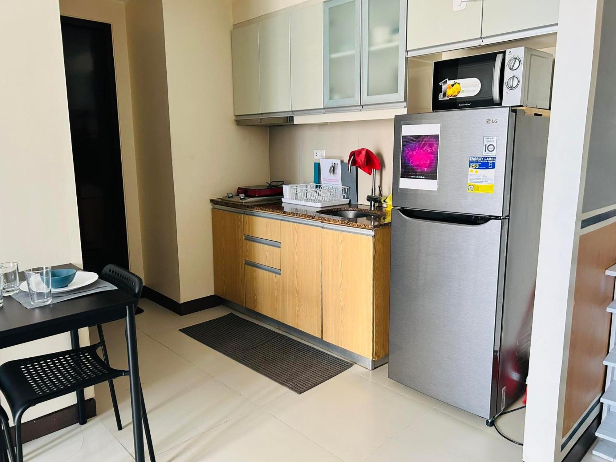 11b Tower 1 Viceroy Residences Mc Kinley Hill Bgc Aparthotel Manila