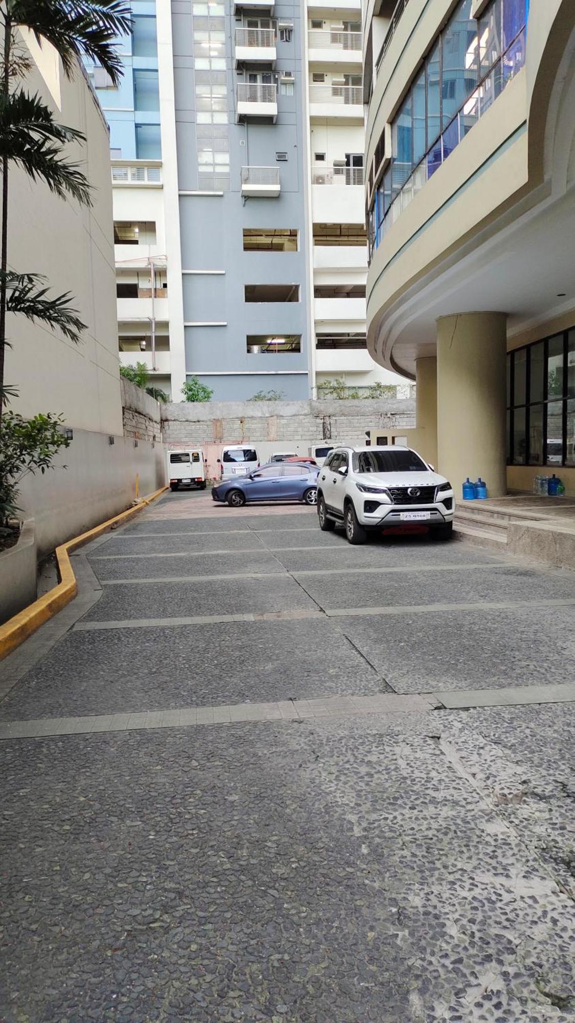 Aparthotel 2 Bedroom Near St. Luke's Medical Center Quezon Quezon City