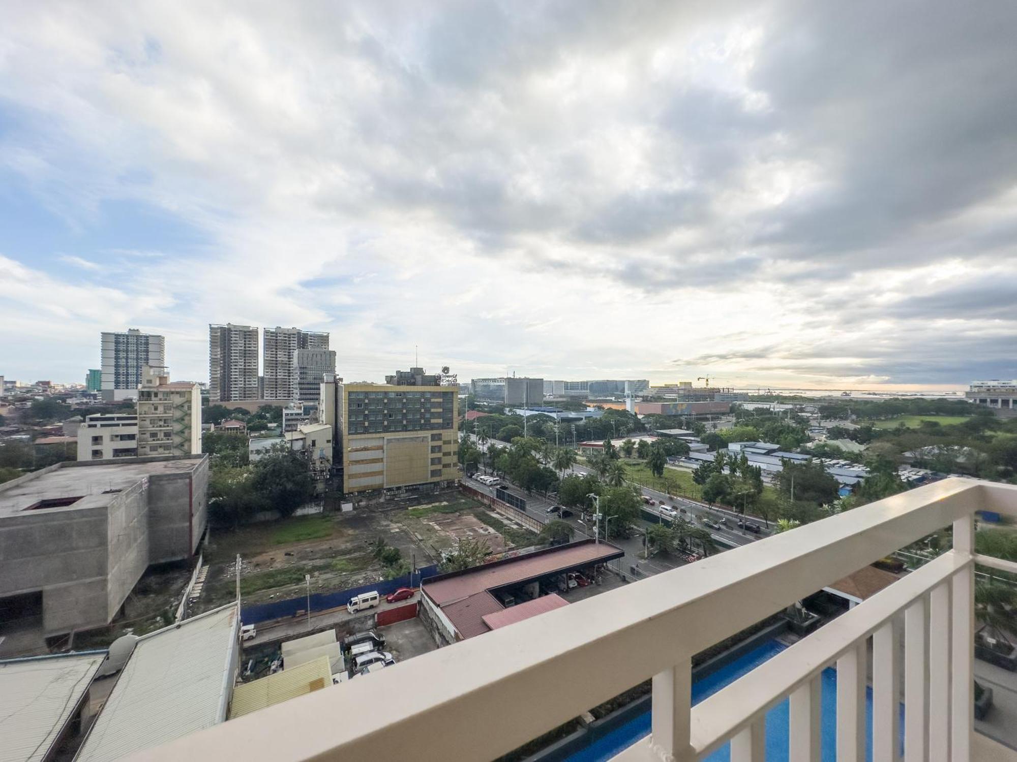 Apartment Gemstonebr In Smdc Coast Residences Manila