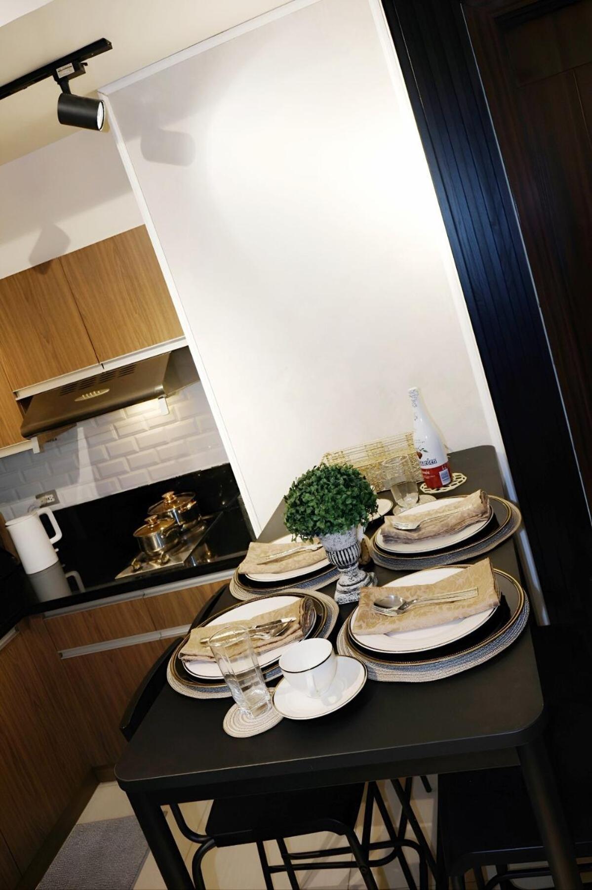Apartment Modernaestheticpicc Moaccpairportpool Wi-fi Manila