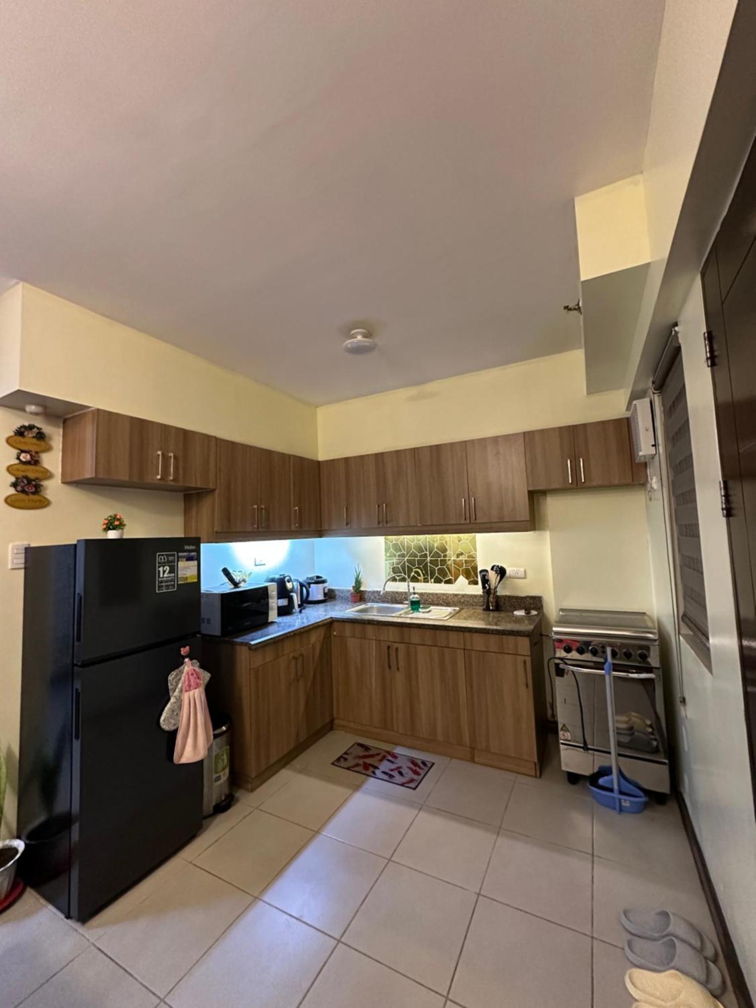 Spring Summerlove Apartment Manila