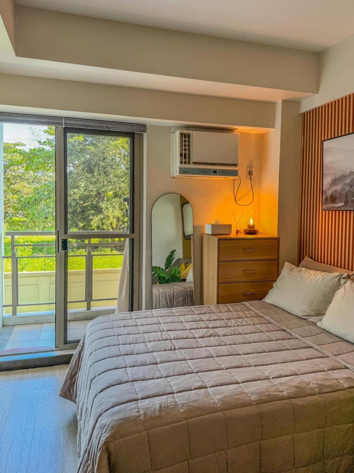 Apartment At Fairway Terraces Near Naia T3 Manila