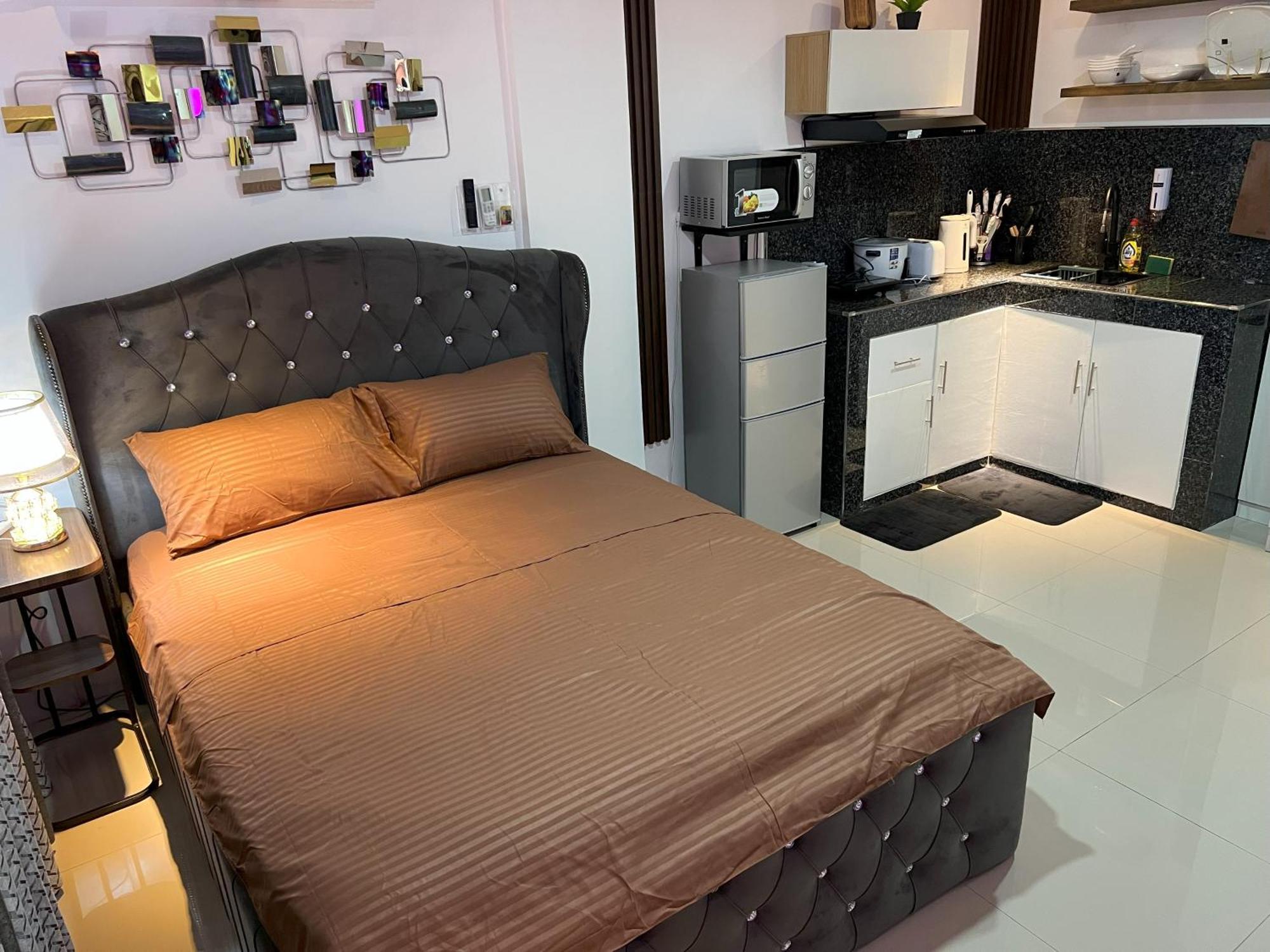 El Franco - Close To Adventist Medical Center *