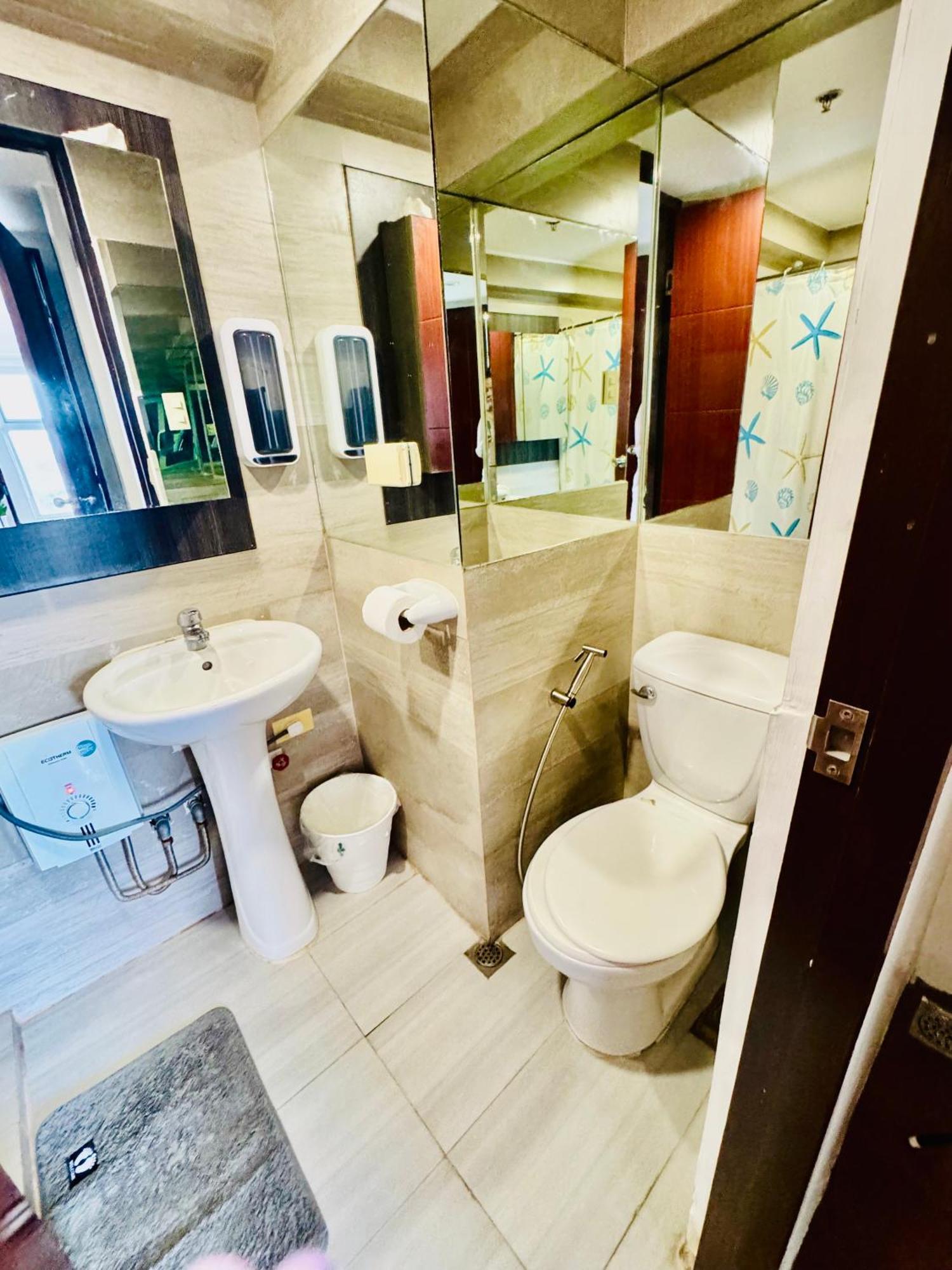 Amse 12th Gilmore Tower Aparthotel Manila