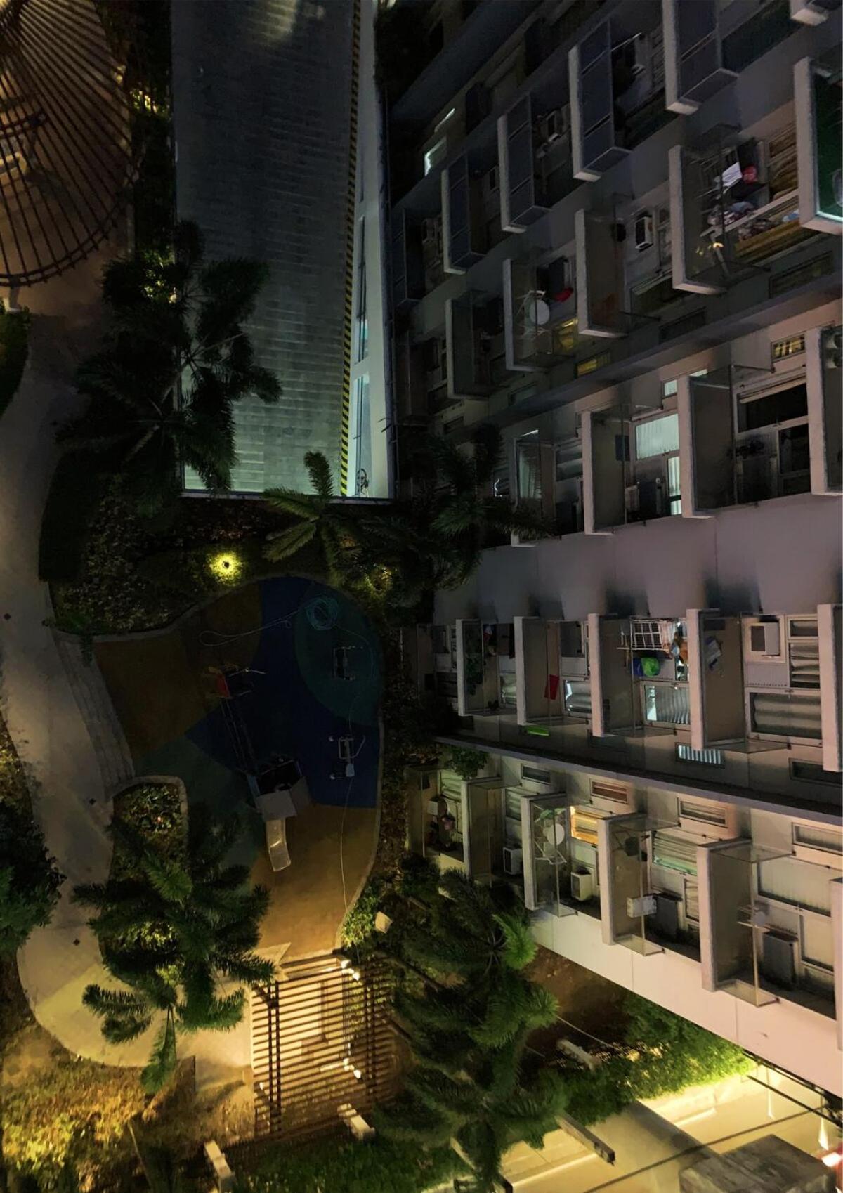 Apartment Two Palm Tree - With Balcony - Across Terminal 3