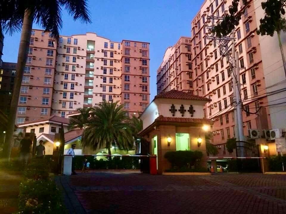 Avida Near Naia Apartment
