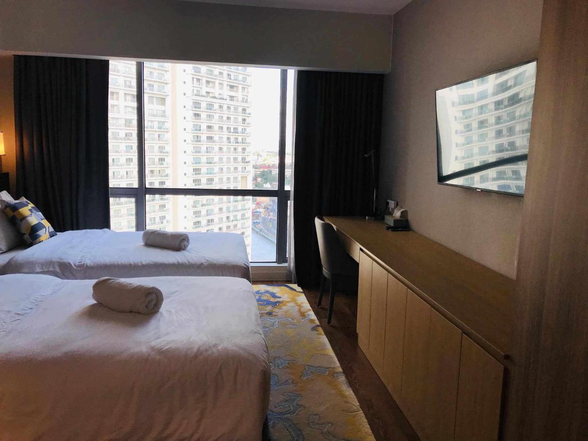 The Metro Zen At Hotel Residences Acqua * Manila