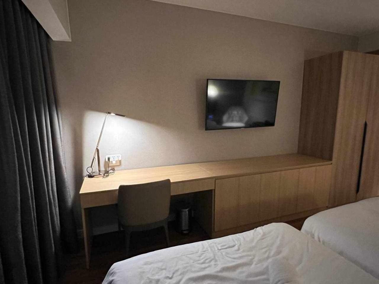 Apartment The Metro Zen At Hotel Residences Acqua Manila