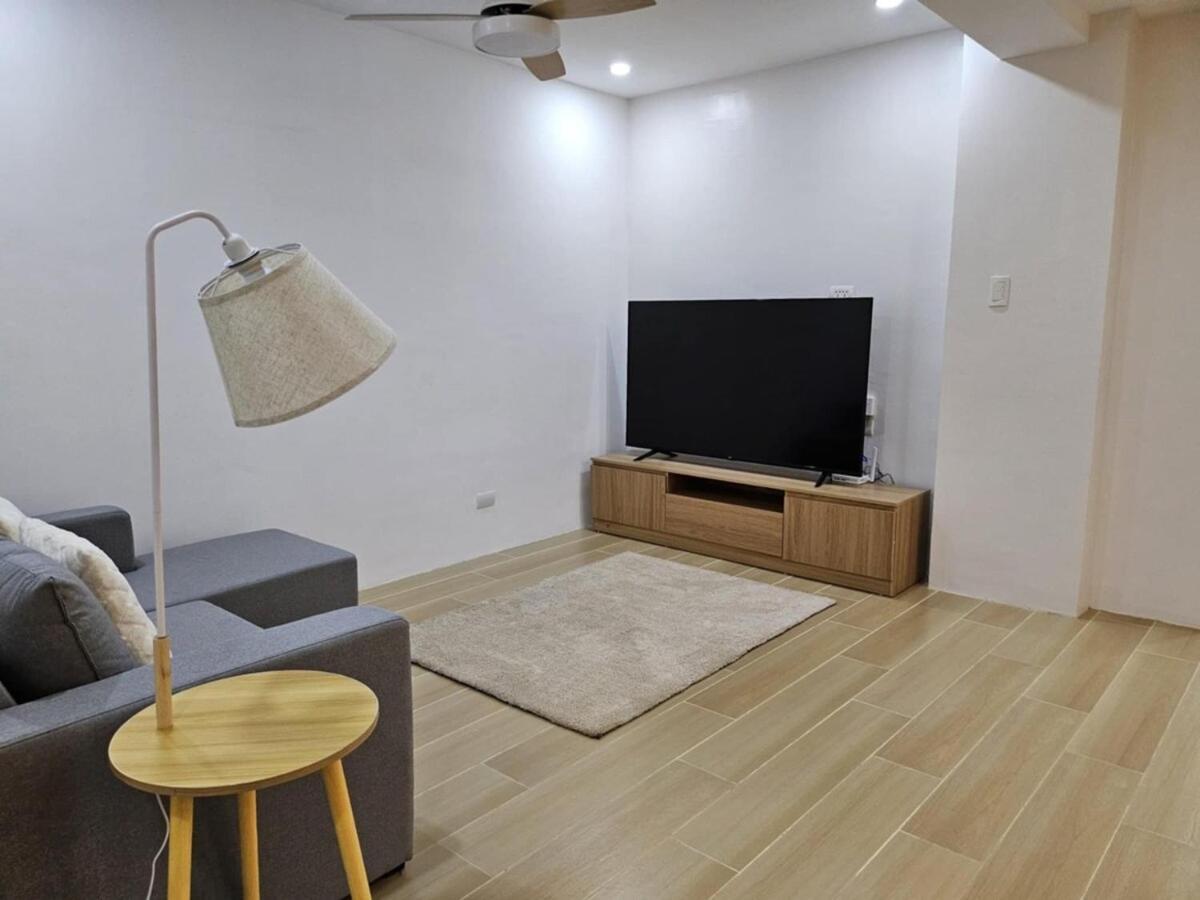 Muji - Spacious 2br Across Mall * Manila