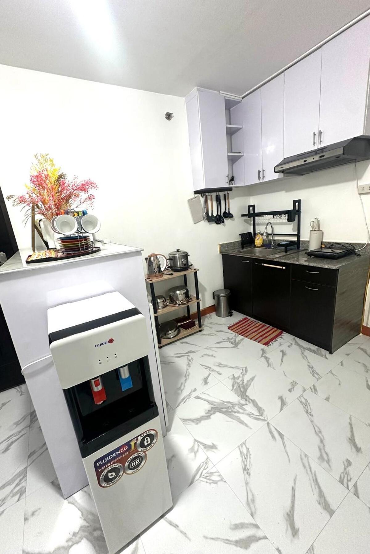 Apartment Homey Staycation With Parking Near Diliman, Katipunan, Commonwealth
