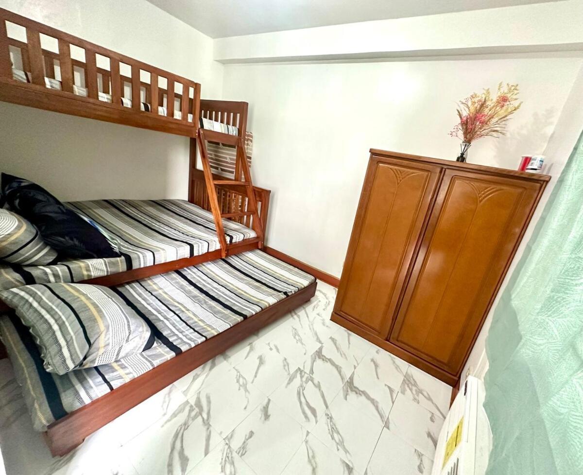 Apartment Homey Staycation With Parking Near Diliman, Katipunan, Commonwealth Manila