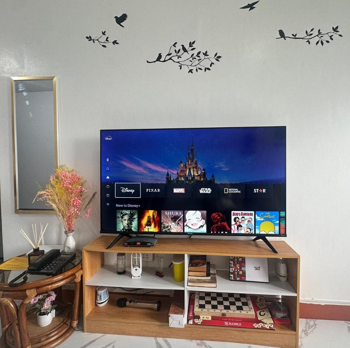 Homey Staycation With Parking Near Diliman, Katipunan, Commonwealth Apartment *