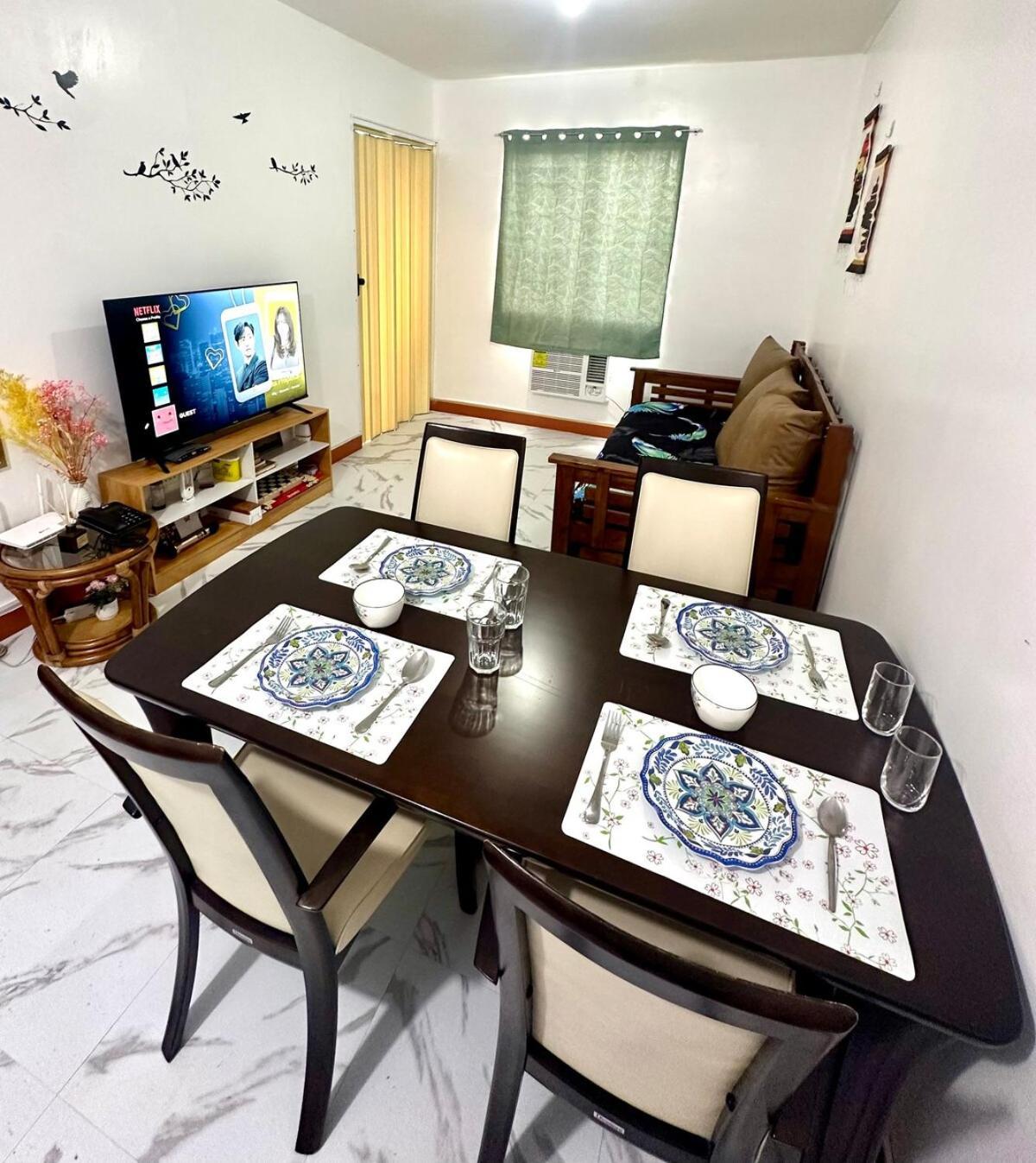 Homey Staycation With Parking Near Diliman, Katipunan, Commonwealth