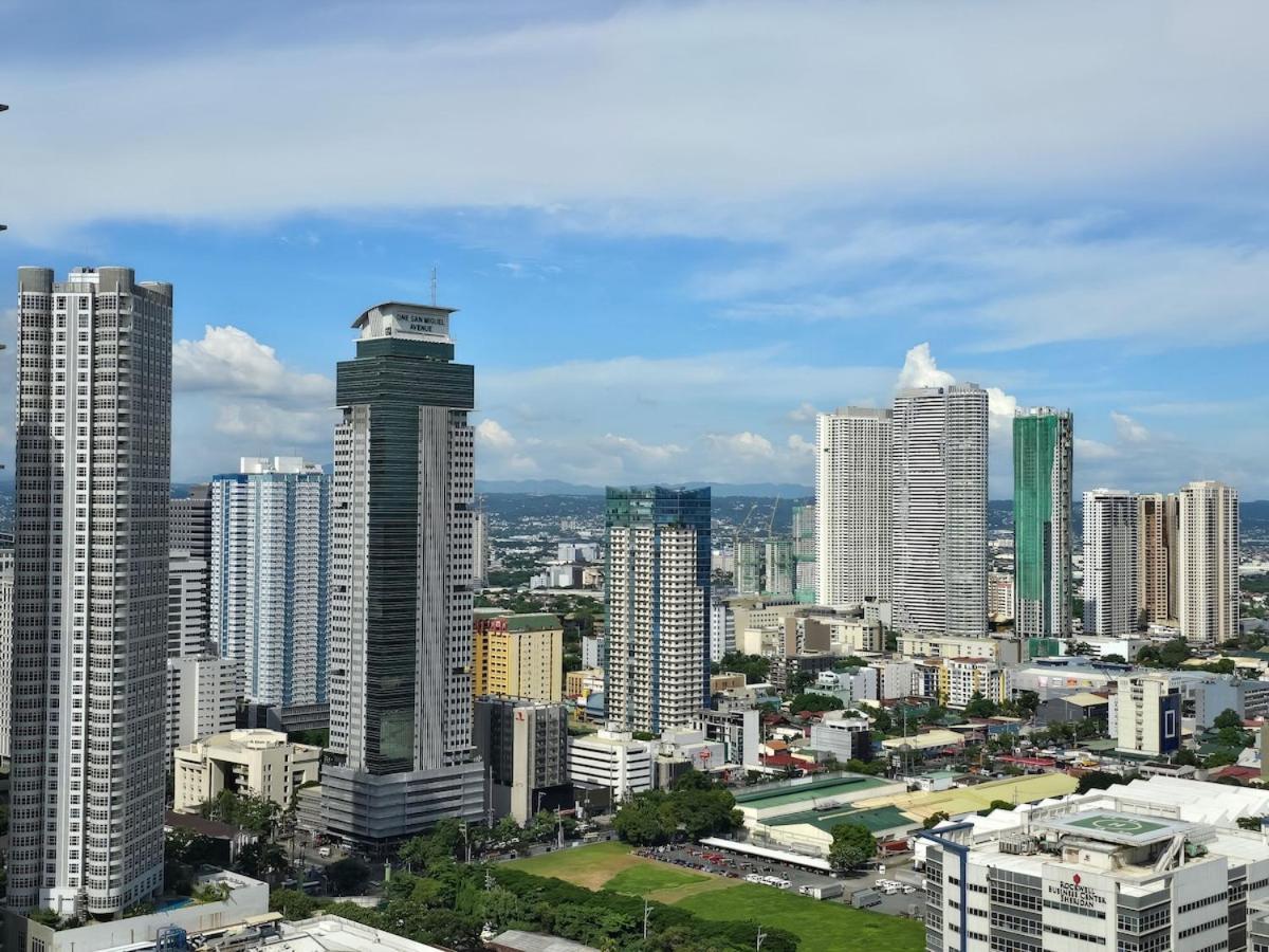1br Unit Condotel W Balcony Fame Residences -fm46 Manila