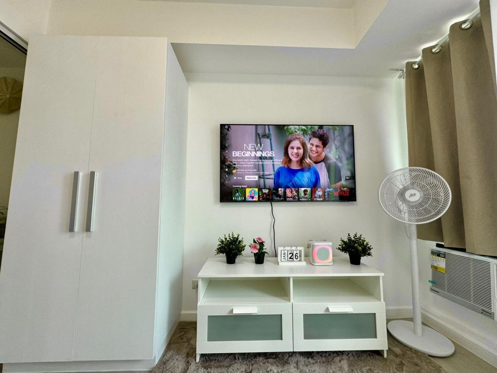 Casa Elisha Azure Urban Staycation Apartment