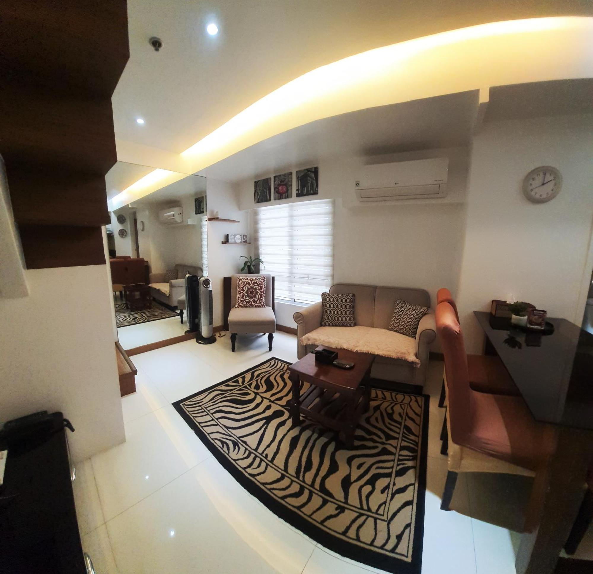 2 Bedroom Loft-type Victoria