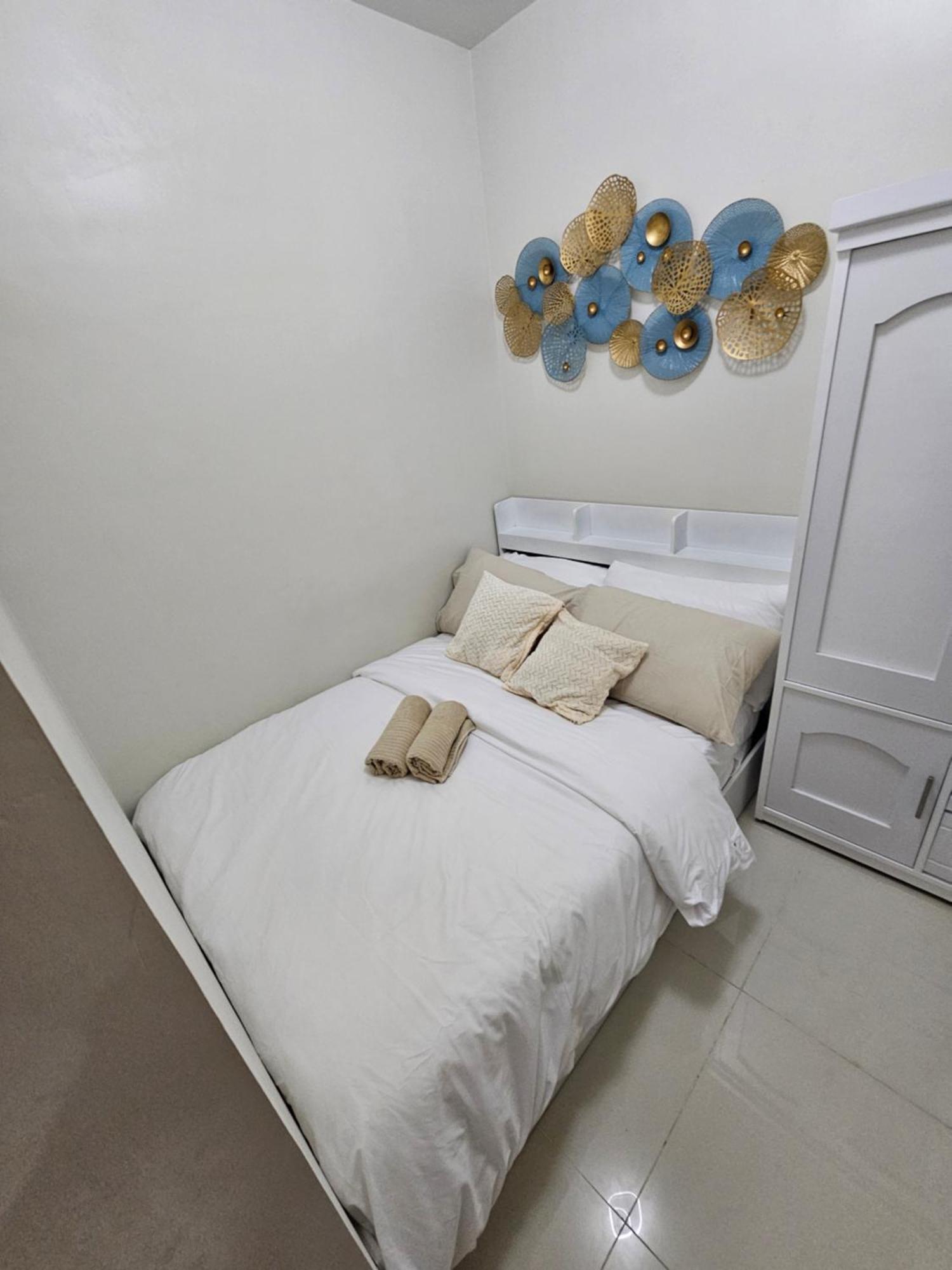 Claire's Place Aparthotel