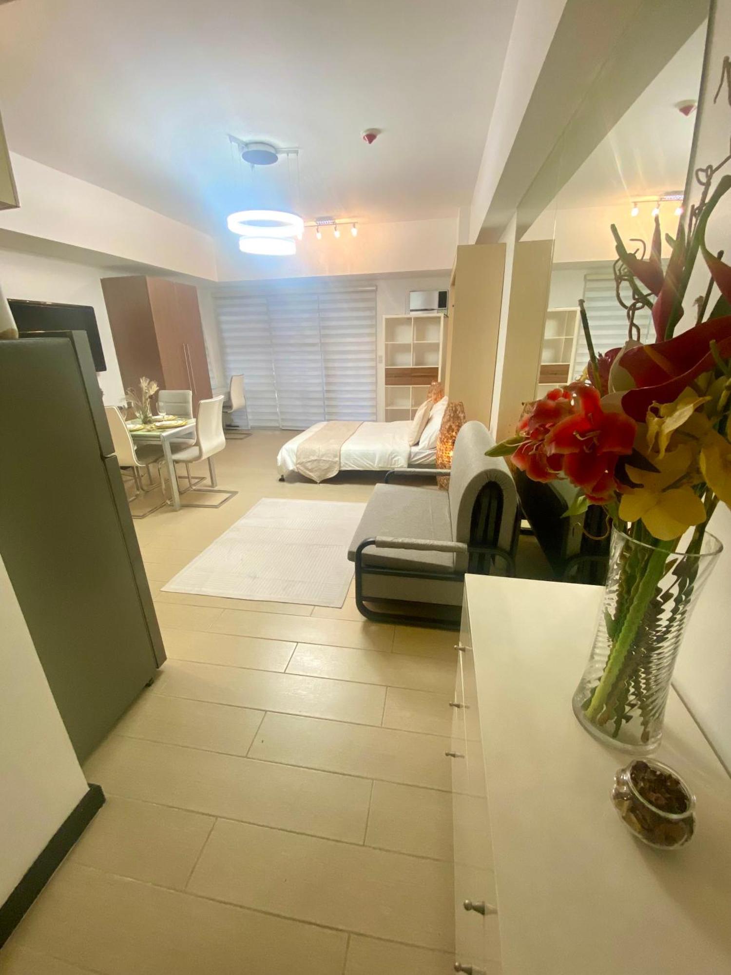 Staycation At The Venice Luxury Residences - Tower A Near Venice Grand Canal, Mckinley Hills * Manila