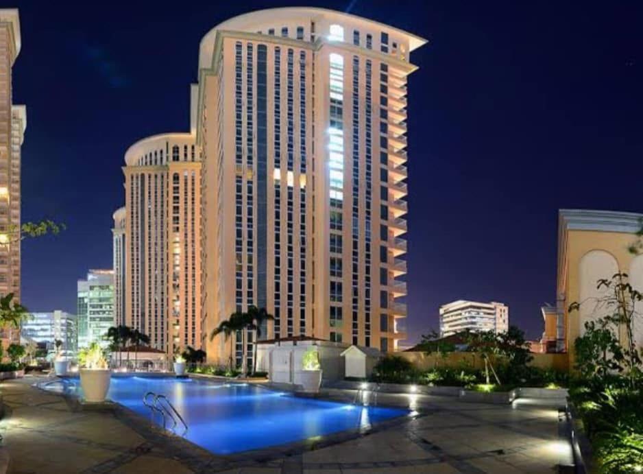 Staycation At The Venice Luxury Residences - Tower A Near Venice Grand Canal, Mckinley Hills Aparthotel *