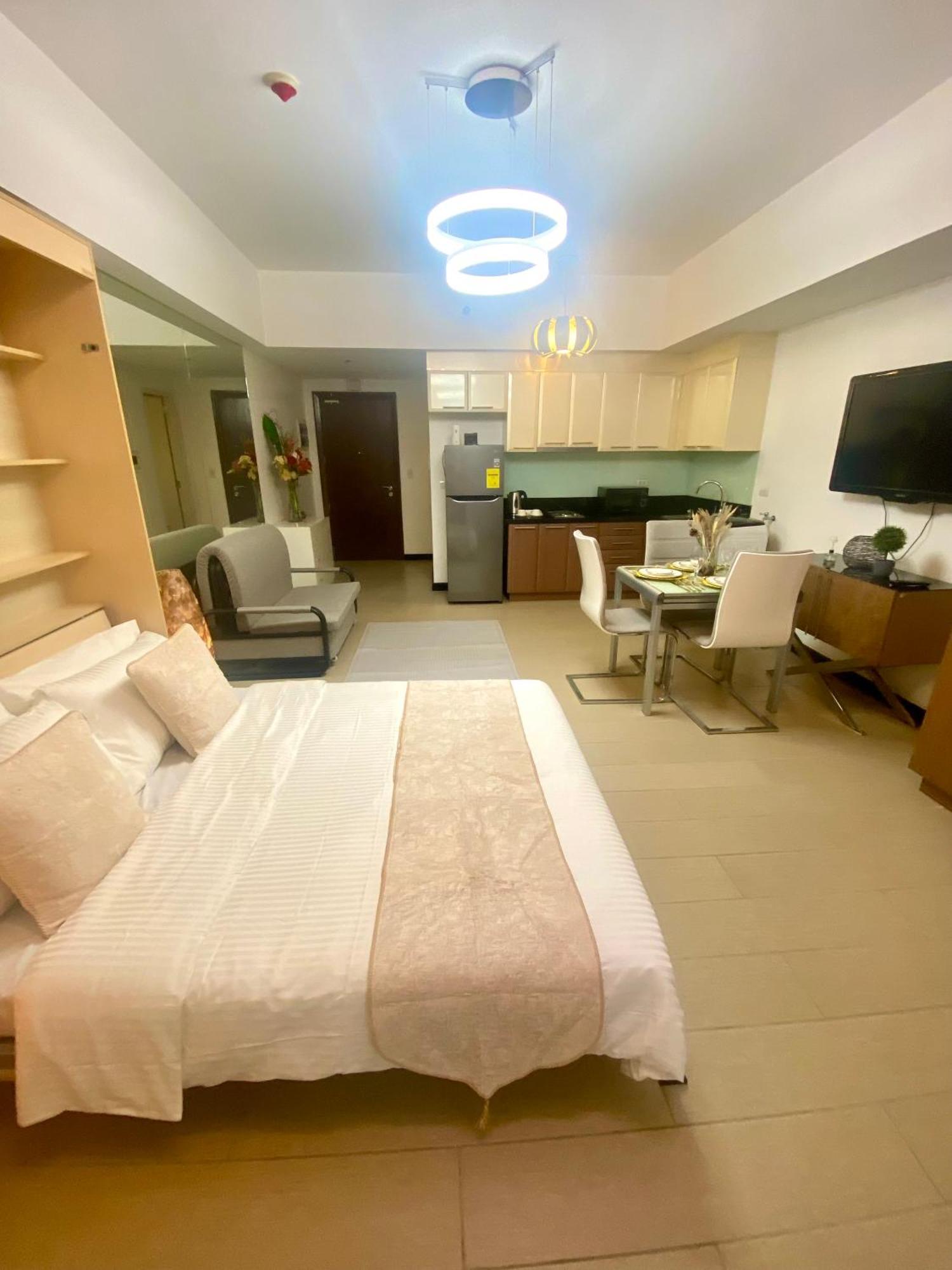 Staycation At The Venice Luxury Residences - Tower A Near Venice Grand Canal, Mckinley Hills * Manila