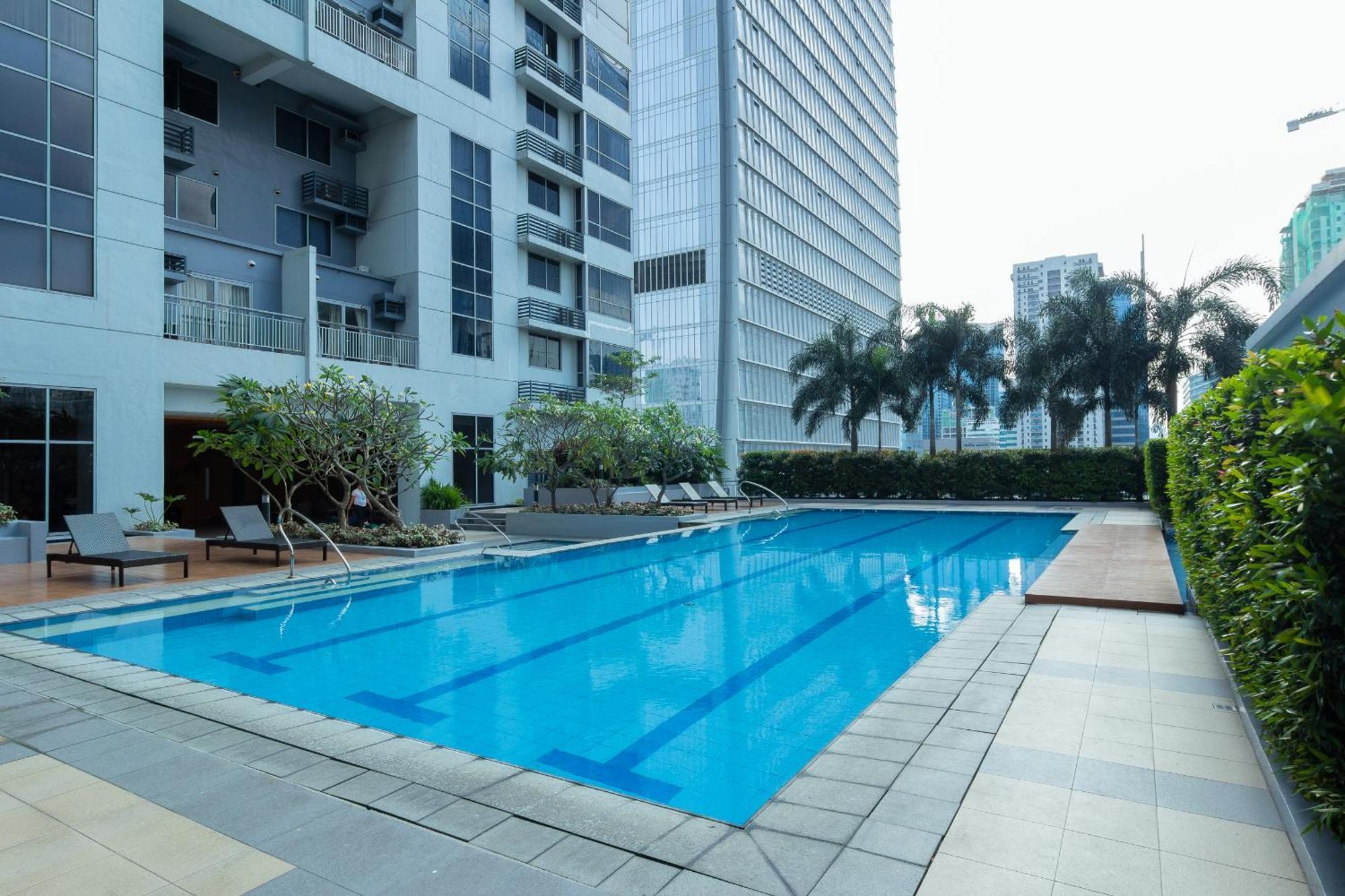 Full-serviced Residential In The Infinity, Bgc Manila