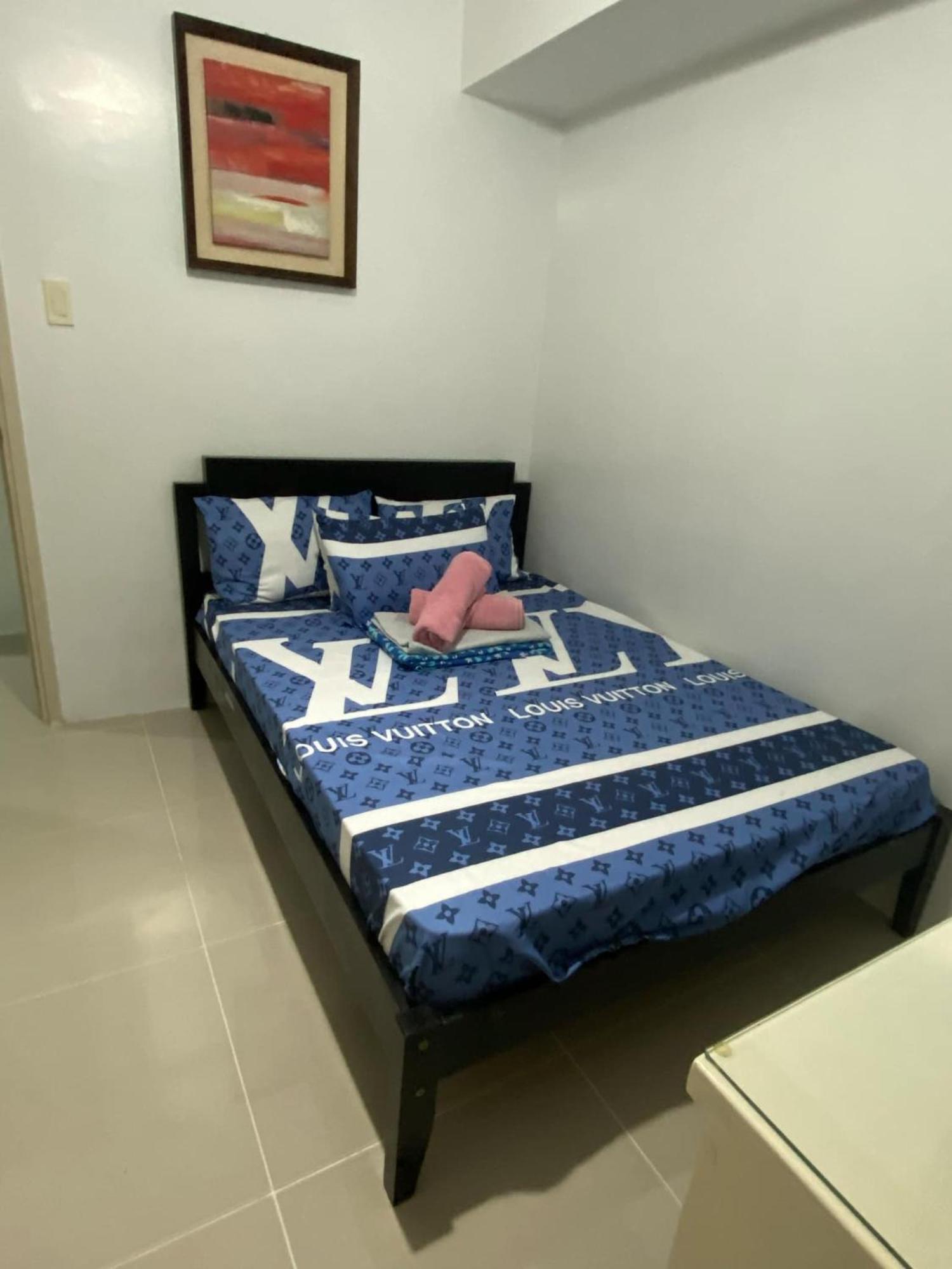 Sea Residences Moa Pasay City- Kirk