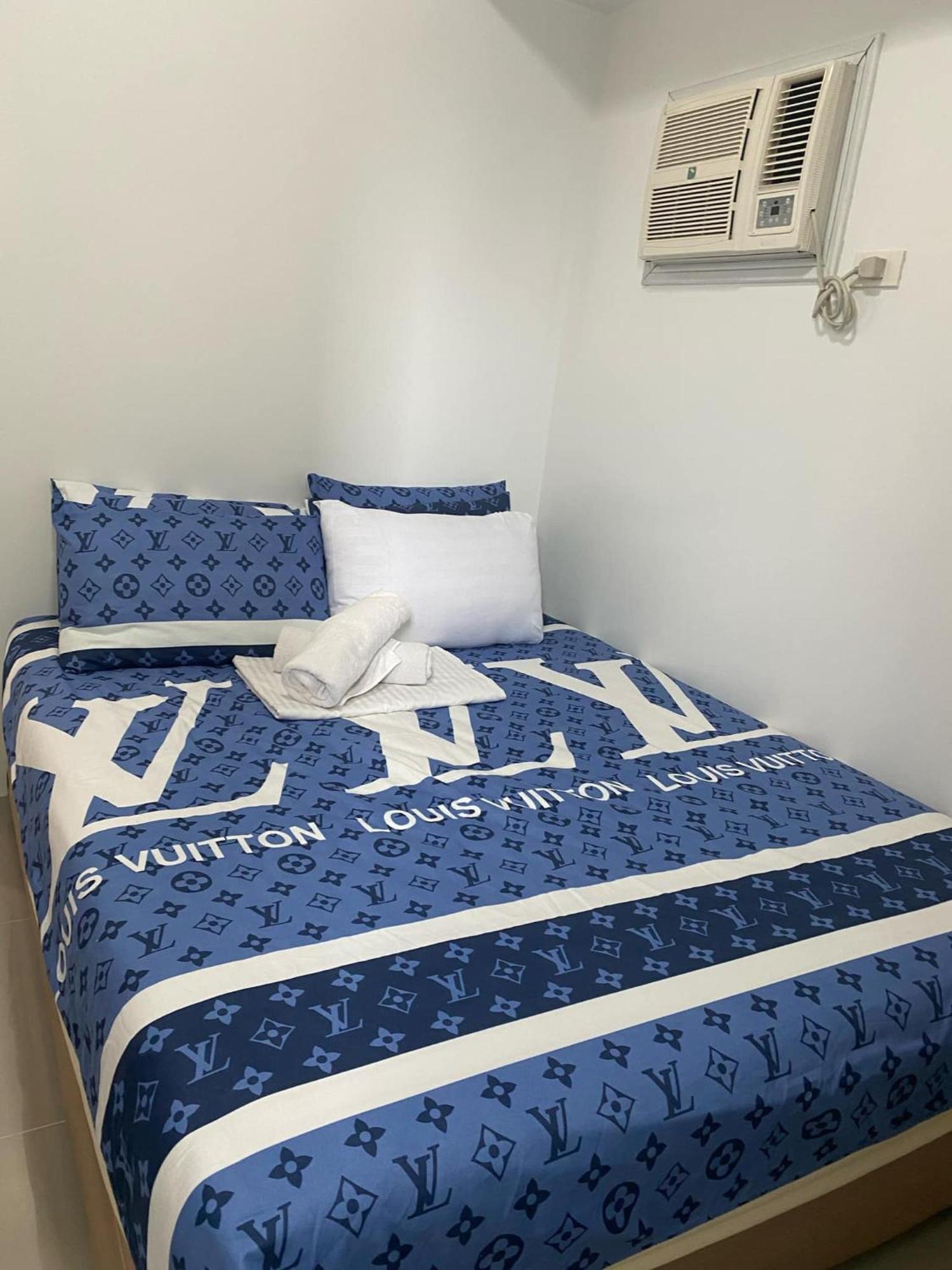 Sea Residences Moa Pasay City- Kirk